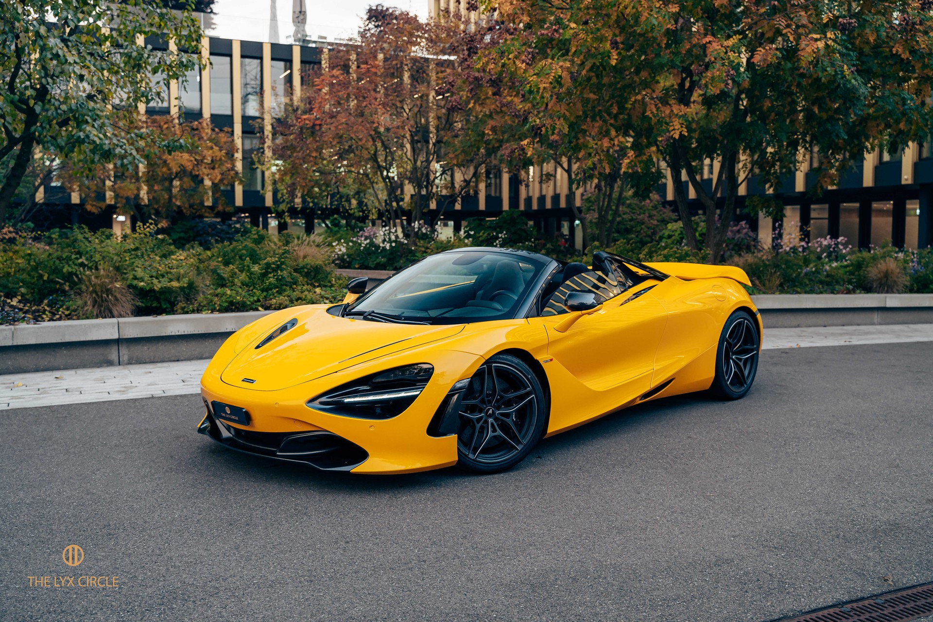 McLAREN 720S Spider 4.0 V8 SSG-image-1