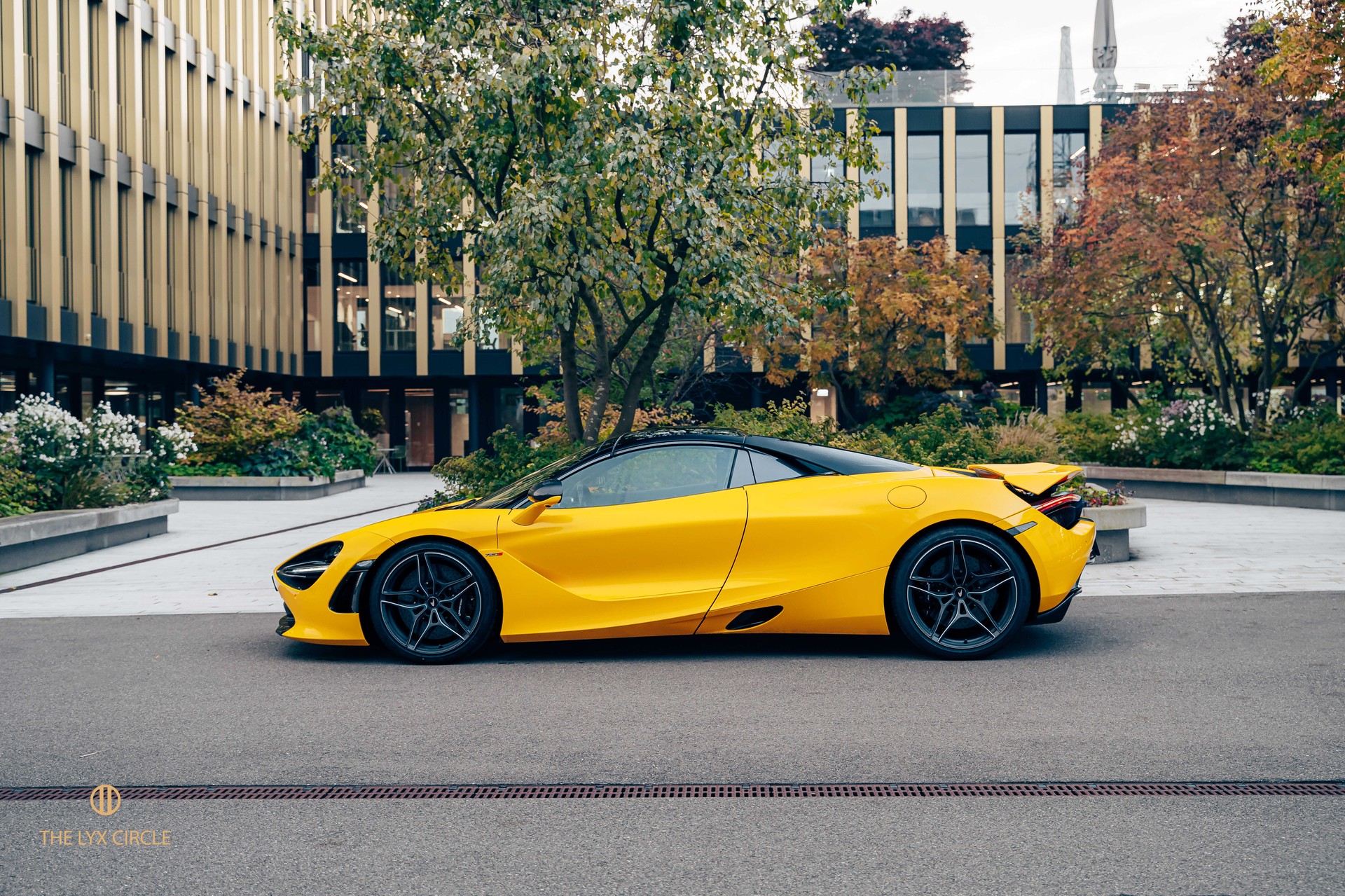 McLAREN 720S Spider 4.0 V8 SSG-image-4