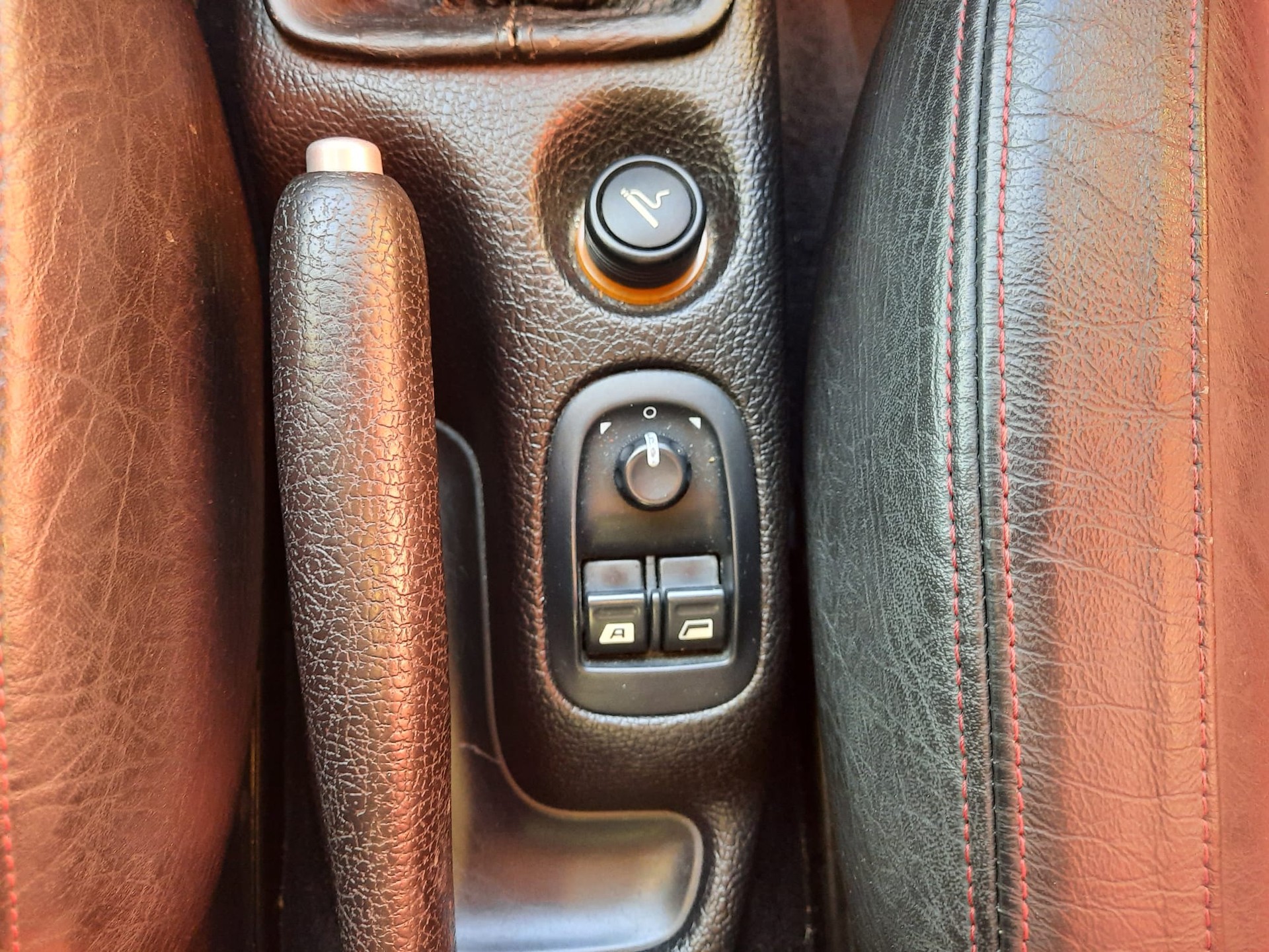 PEUGEOT 206 CC 2.0 16V-image-12