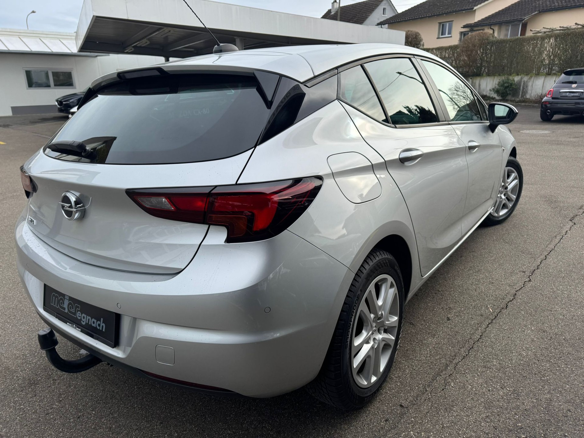 OPEL Astra 1.2i Turbo Edition-image-8