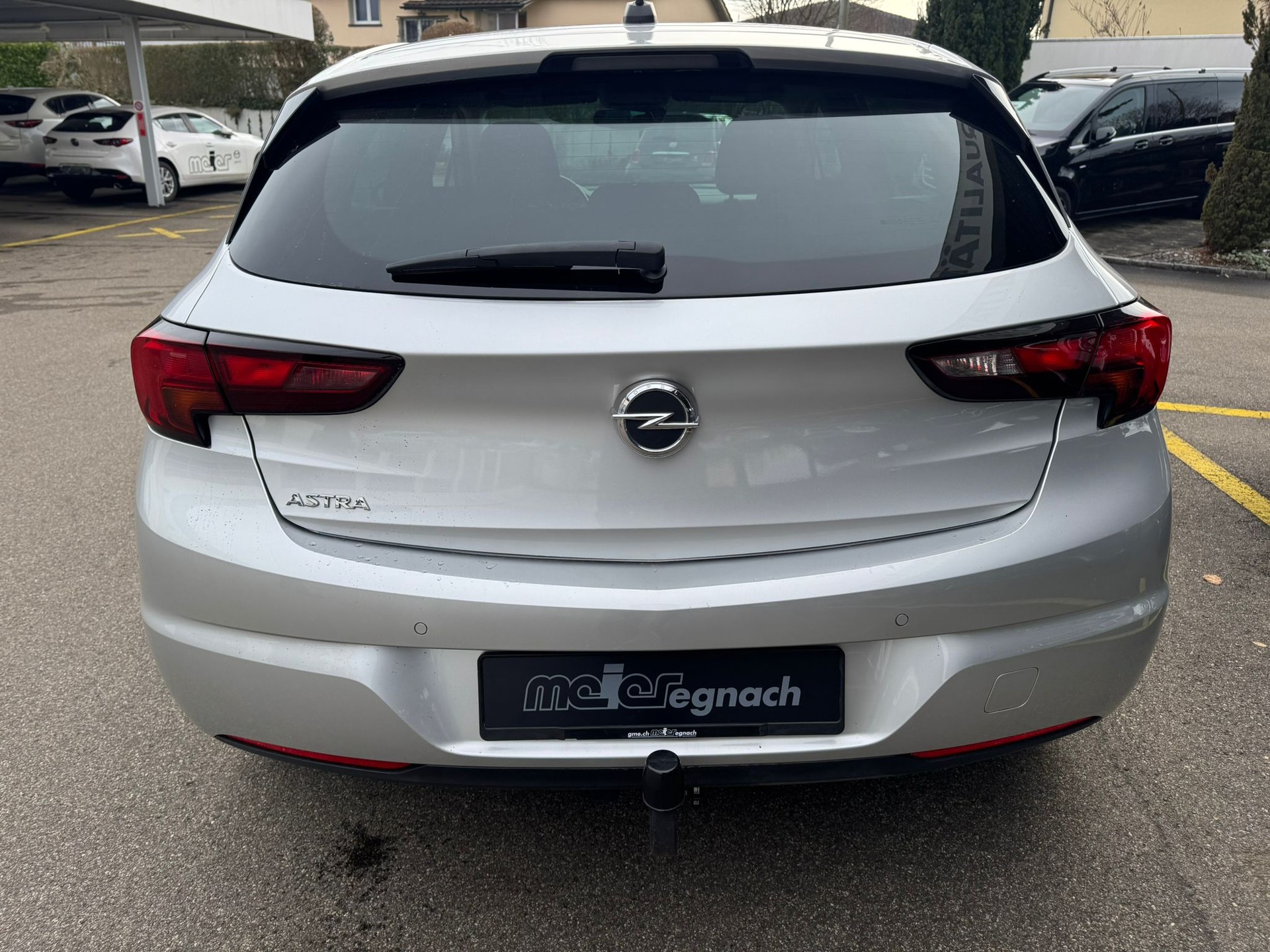 OPEL Astra 1.2i Turbo Edition-image-6