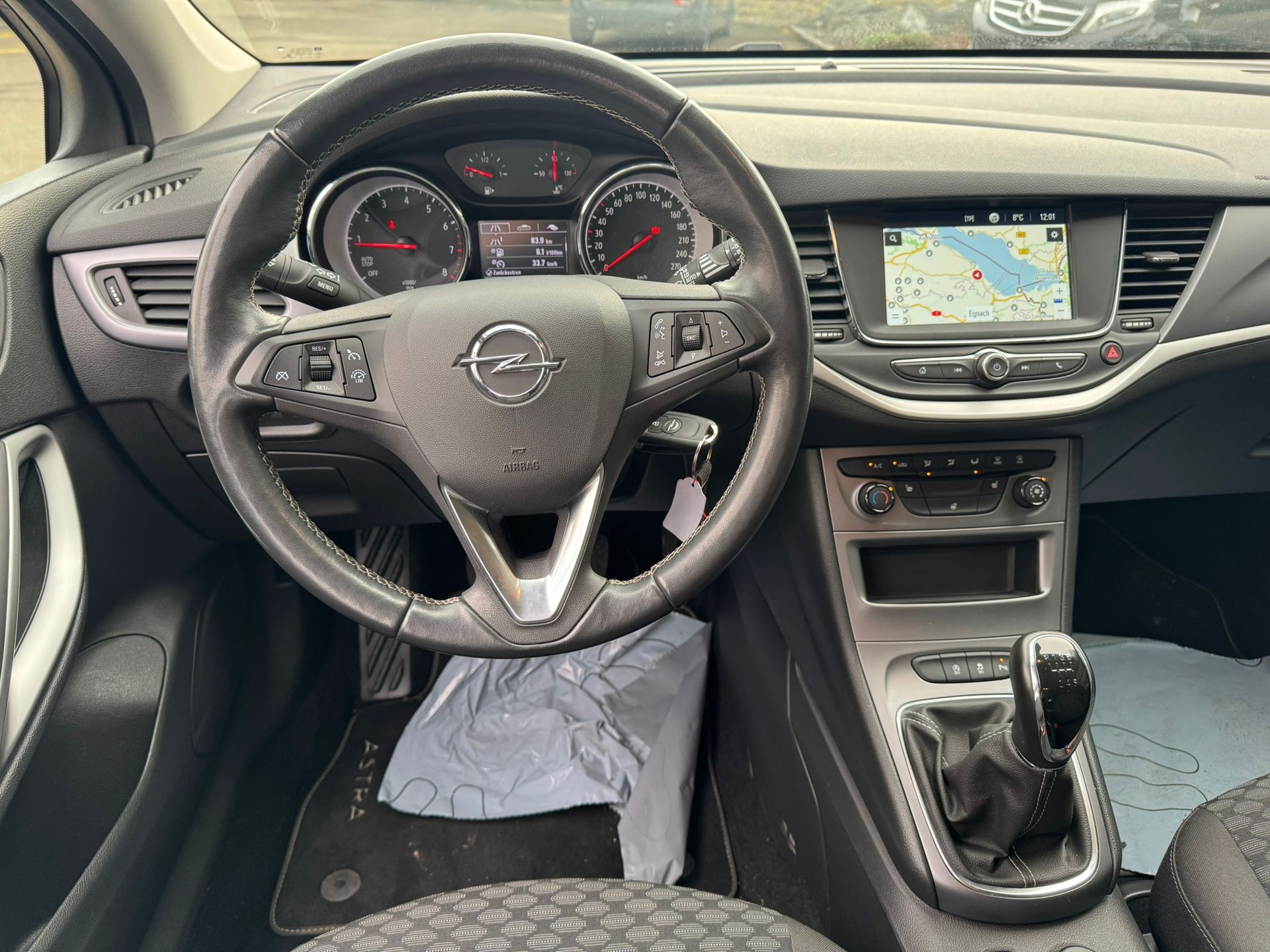 OPEL Astra 1.2i Turbo Edition-image-10