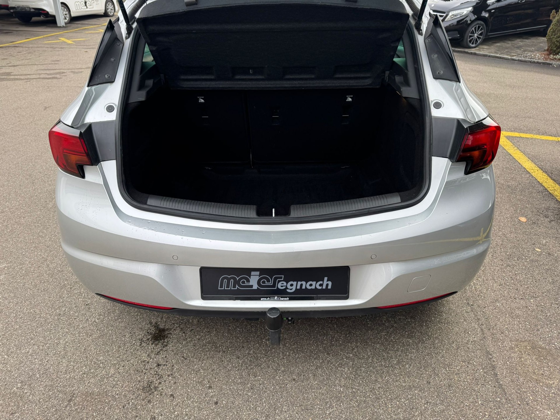 OPEL Astra 1.2i Turbo Edition-image-7