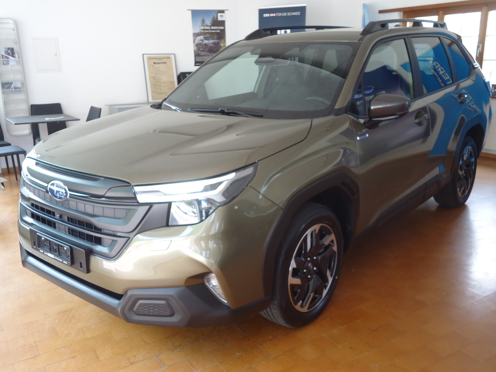 SUBARU Forester 2.0i e-Boxer Swiss Plus Lineartronic-image-1