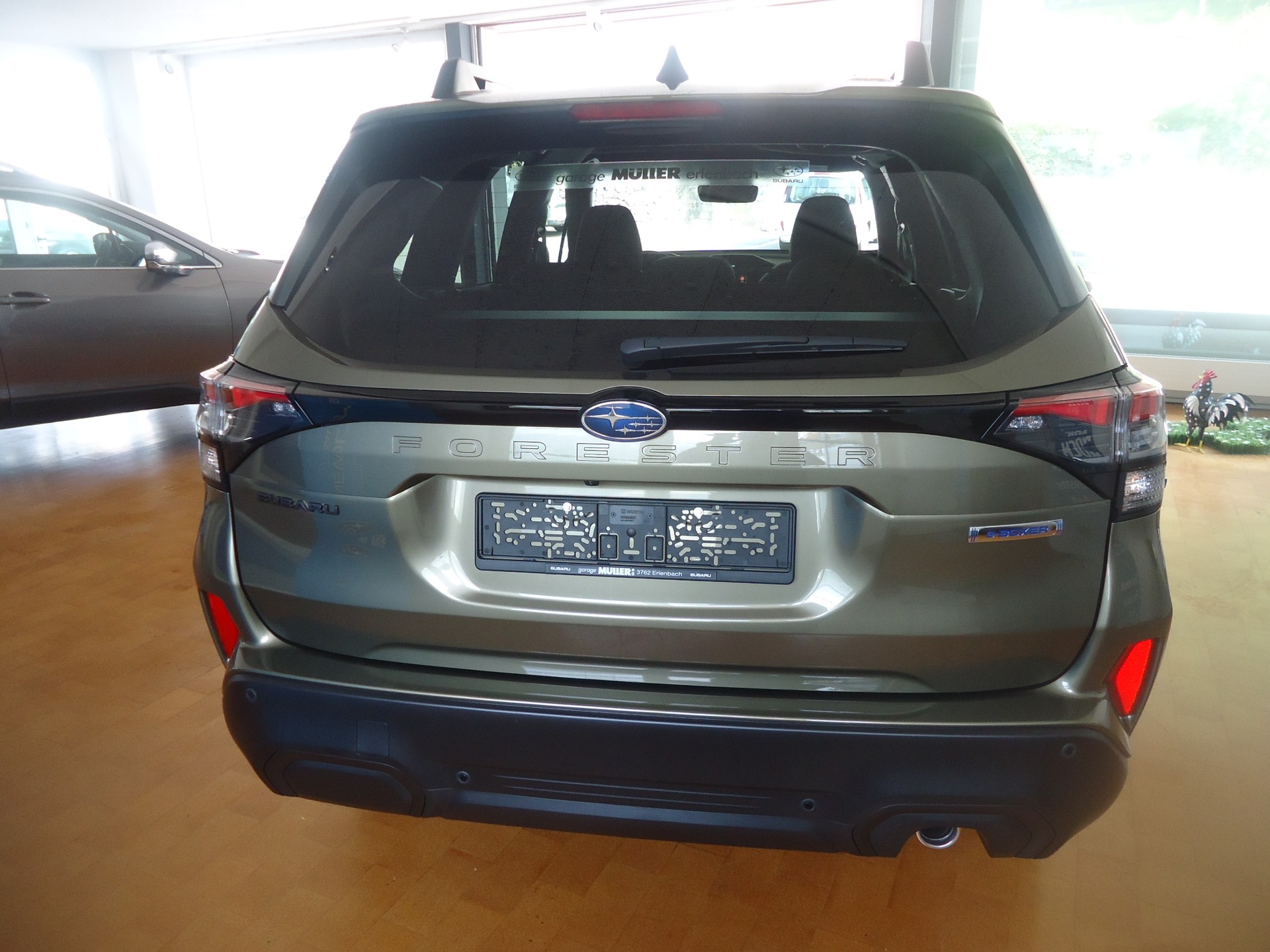 SUBARU Forester 2.0i e-Boxer Swiss Plus Lineartronic-image-4