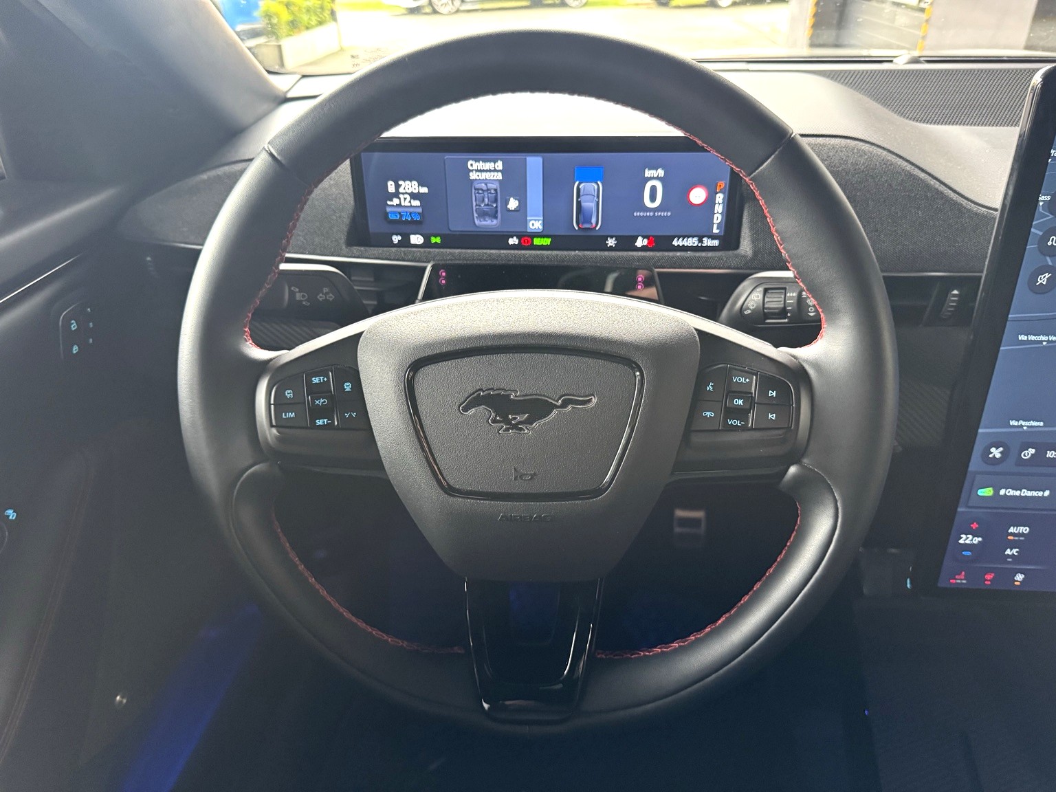 FORD Mustang MACH-E Premium AWD 99 kWh-image-9