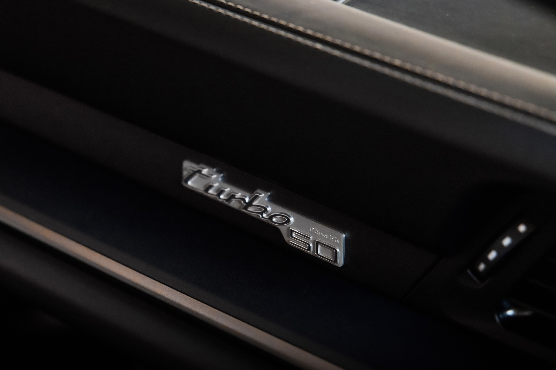 PORSCHE 911 Turbo 50 Jahre-image-25