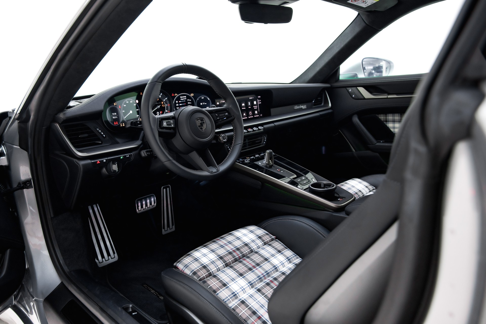 PORSCHE 911 Turbo 50 Jahre-image-20