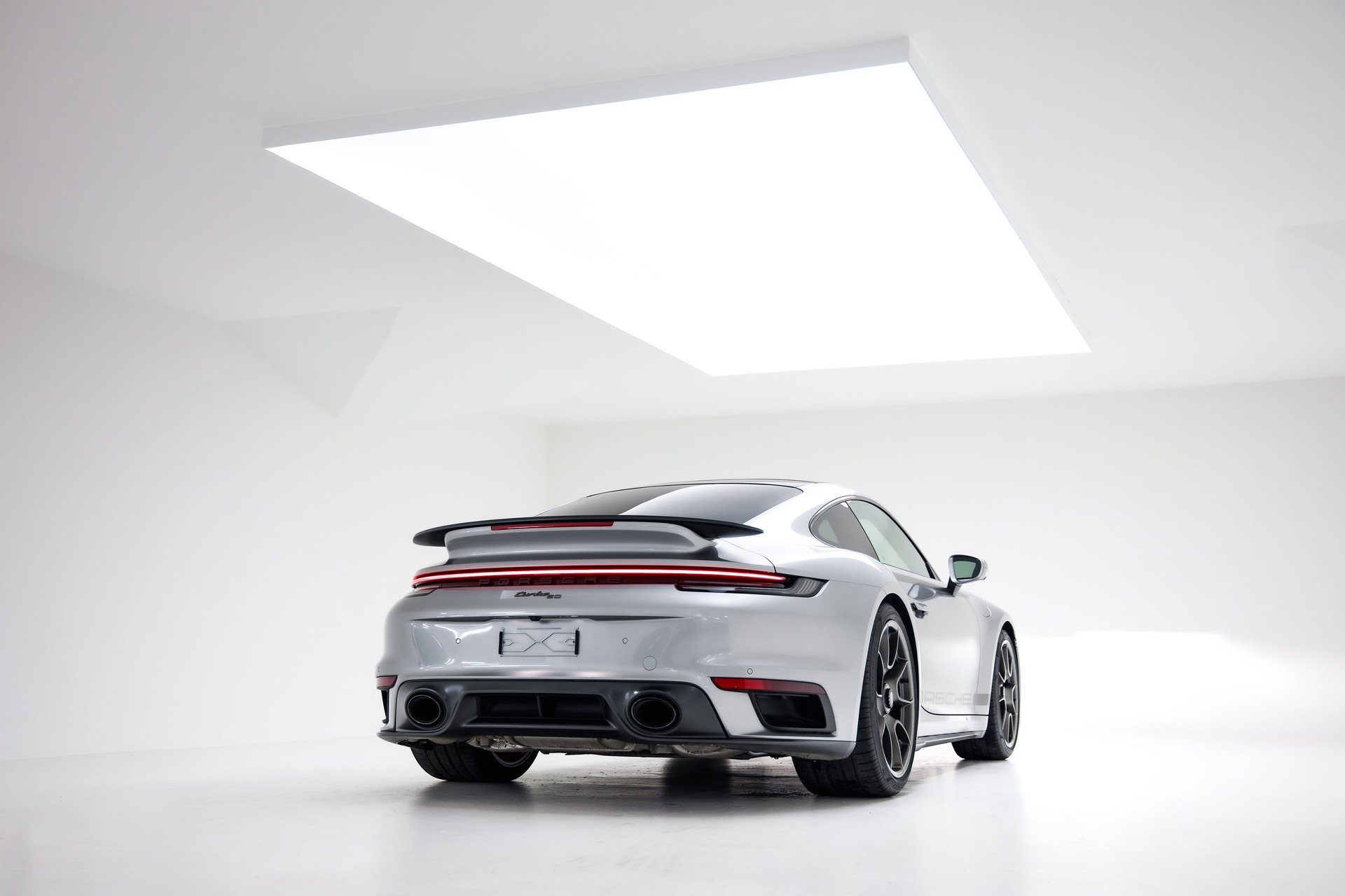 PORSCHE 911 Turbo 50 Jahre-image-7