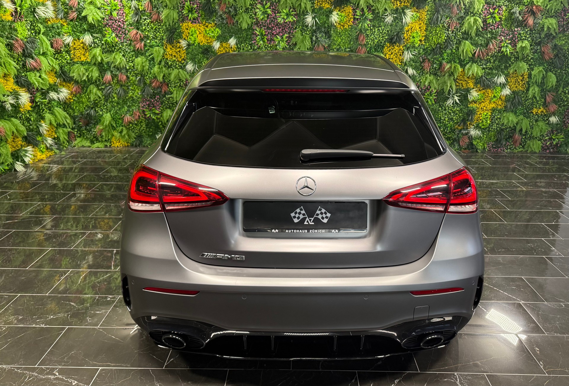 MERCEDES-BENZ A 35 AMG 4Matic Speedshift-image-9