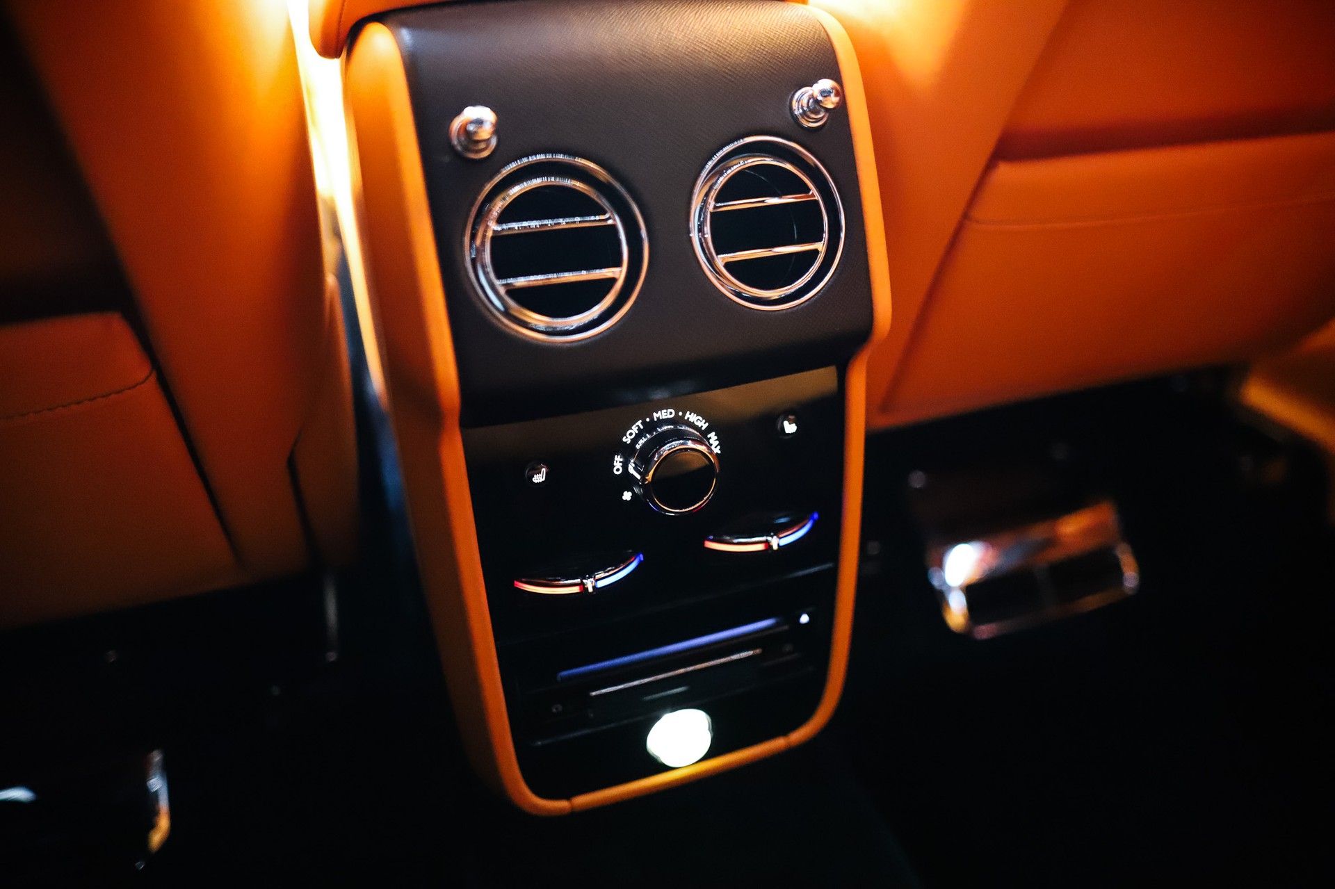 ROLLS-ROYCE Cullinan 6.7 V12 *Mandarin Interior*-image-20