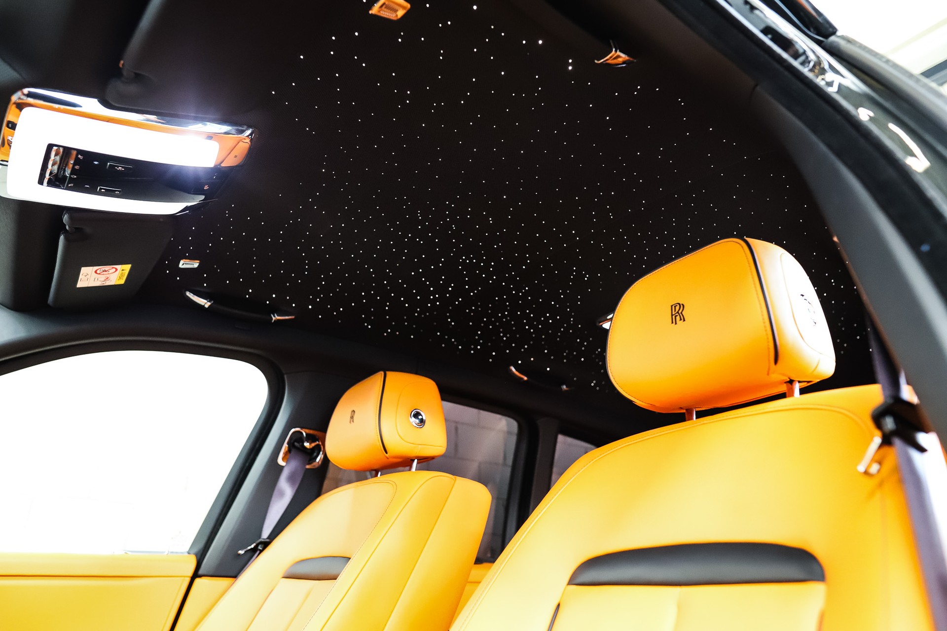ROLLS-ROYCE Cullinan 6.7 V12 *Mandarin Interior*-image-11