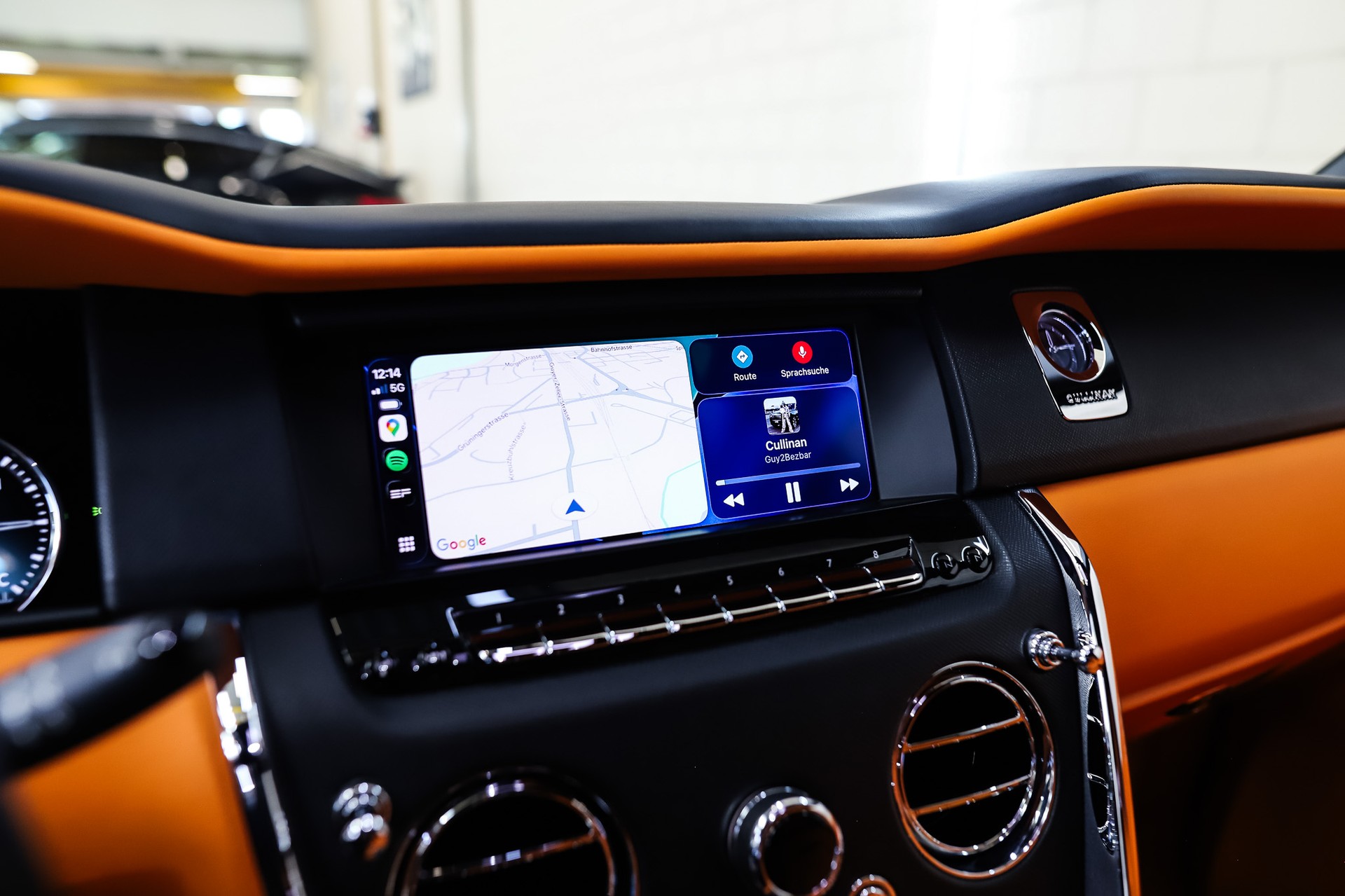 ROLLS-ROYCE Cullinan 6.7 V12 *Mandarin Interior*-image-14