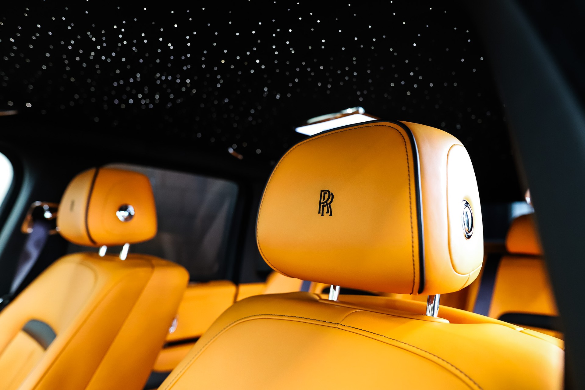 ROLLS-ROYCE Cullinan 6.7 V12 *Mandarin Interior*-image-10