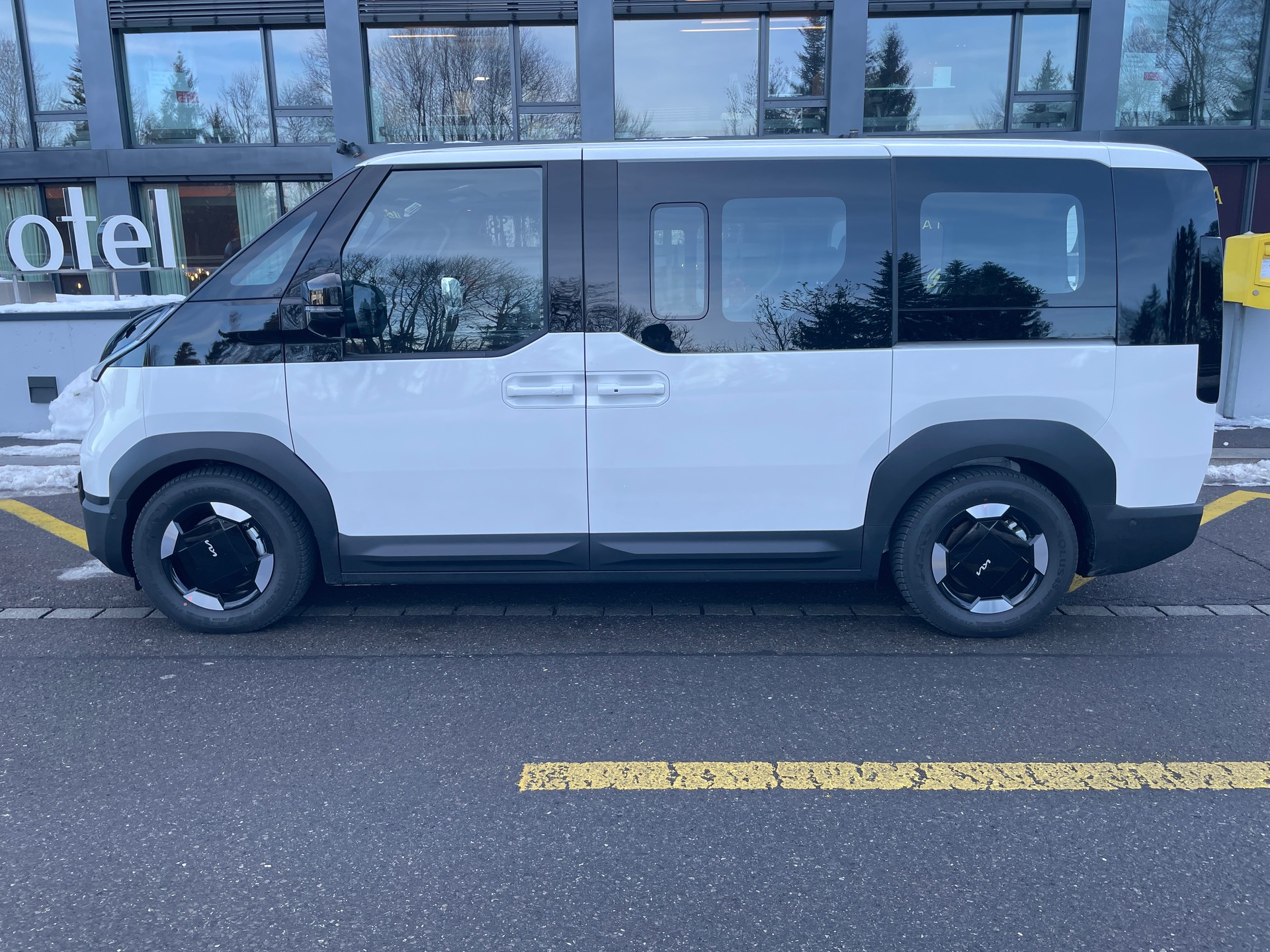 KIA PV5 71.2 kWh Elite mit Wärmepumpe, VOLLAUSSTATTUNG-image-13
