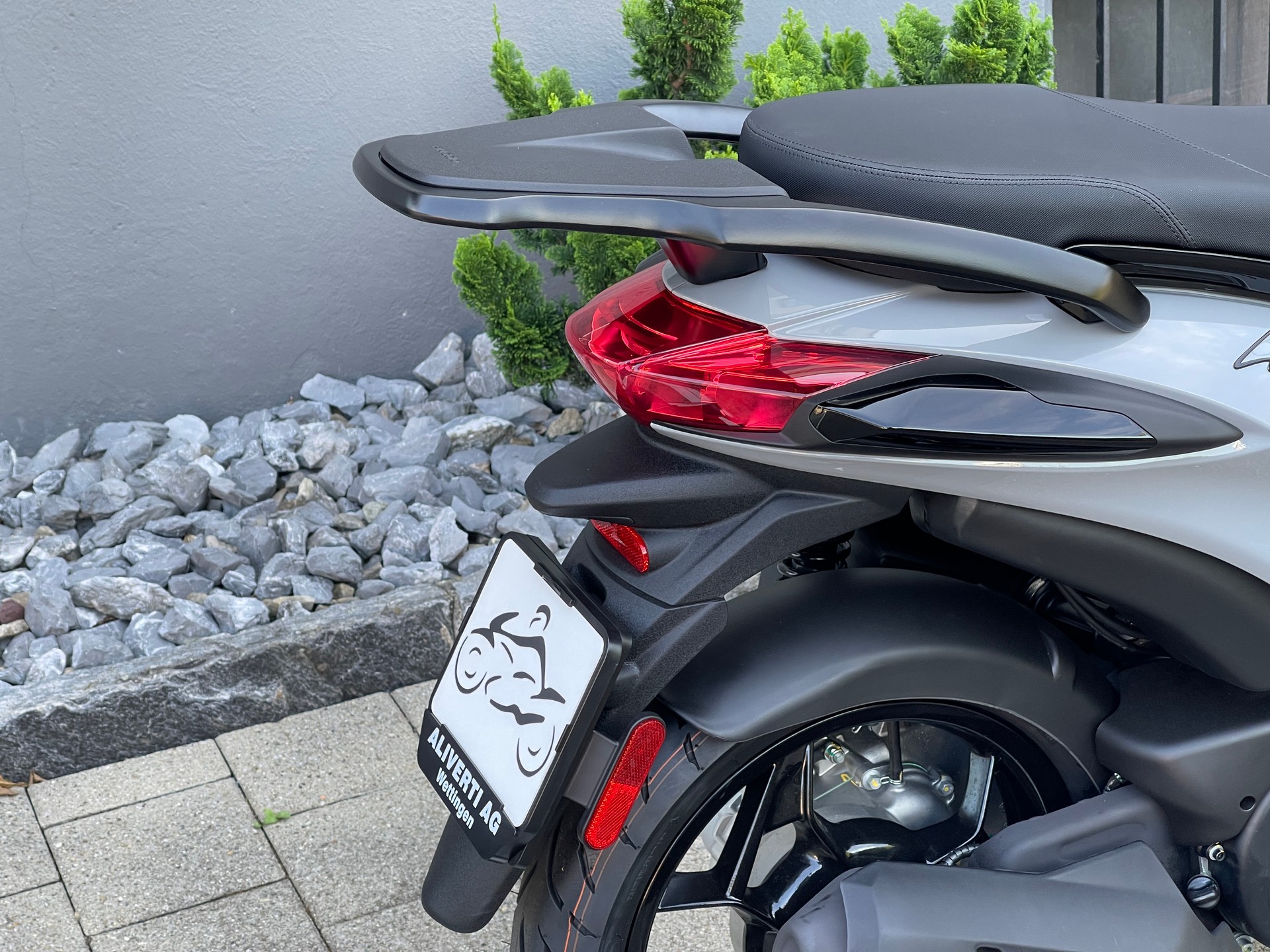 PIAGGIO Liberty 125 Sport E5+-image-7