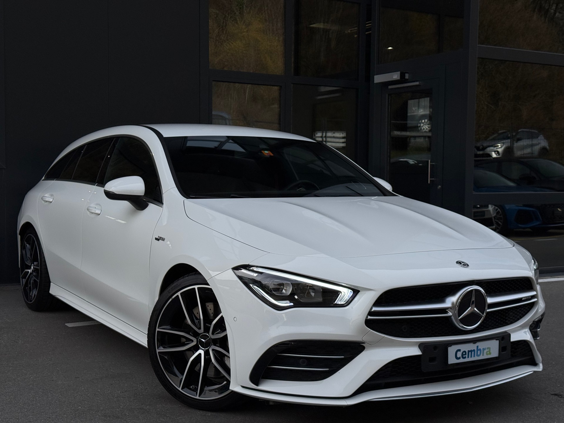 MERCEDES-BENZ CLA Shooting Brake 35 AMG 4Matic 7G-DCT