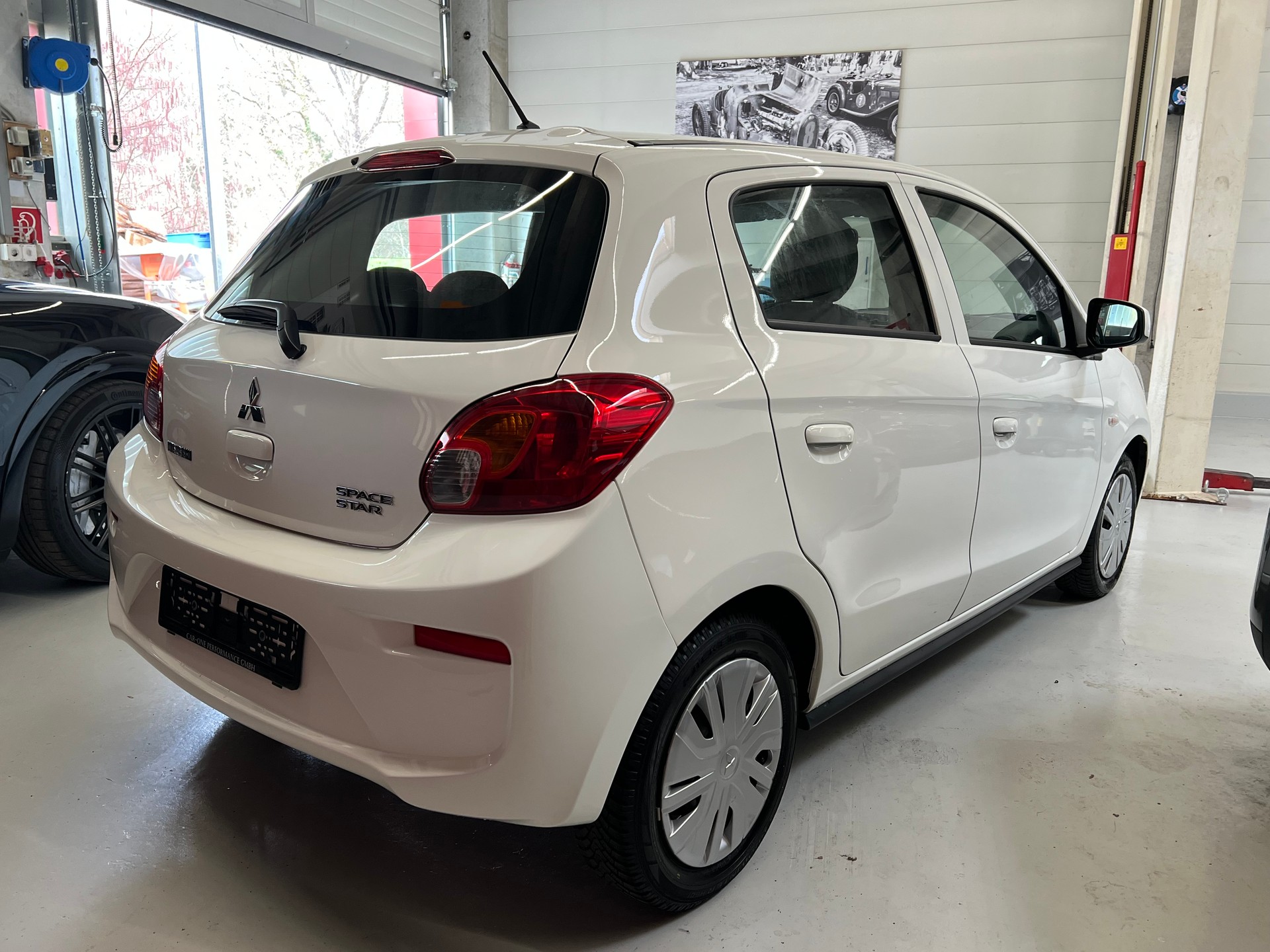 MITSUBISHI Space Star 1.0 Pure-showroom-element-2