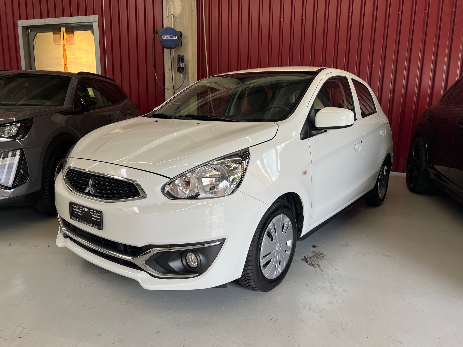 MITSUBISHI Space Star 1.0 Pure-showroom-element-1