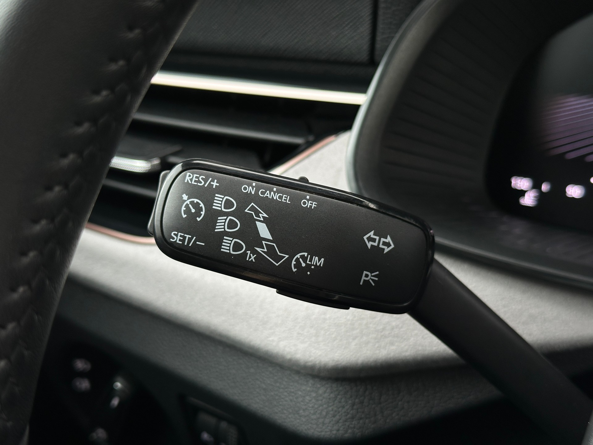 SKODA Scala 1.5 TSI Selection DSG-image-22