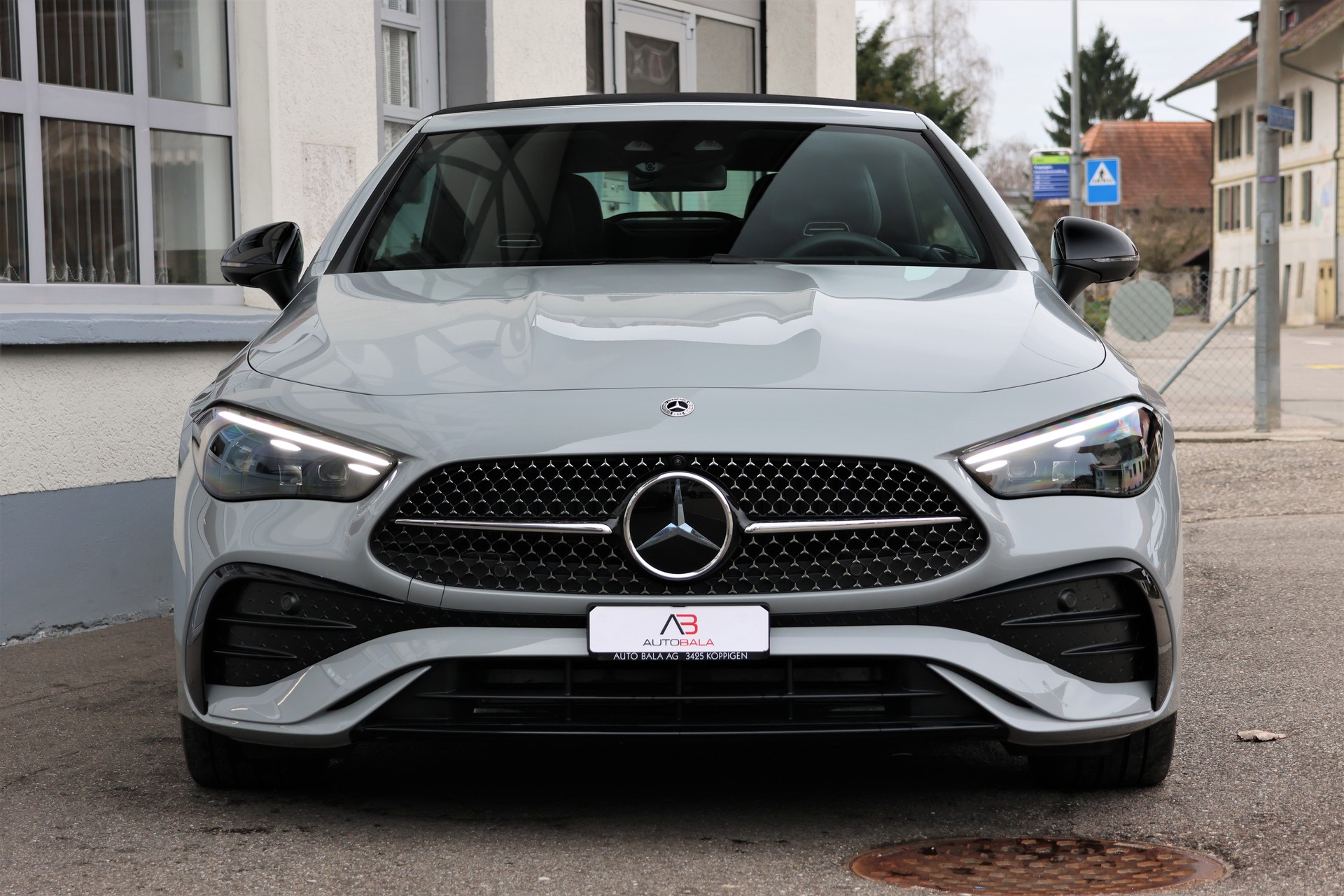 MERCEDES-BENZ CLE 450 Cabrio 4Matic 9G-Tronic AMG-Line (CH) MSI+-showroom-element-1
