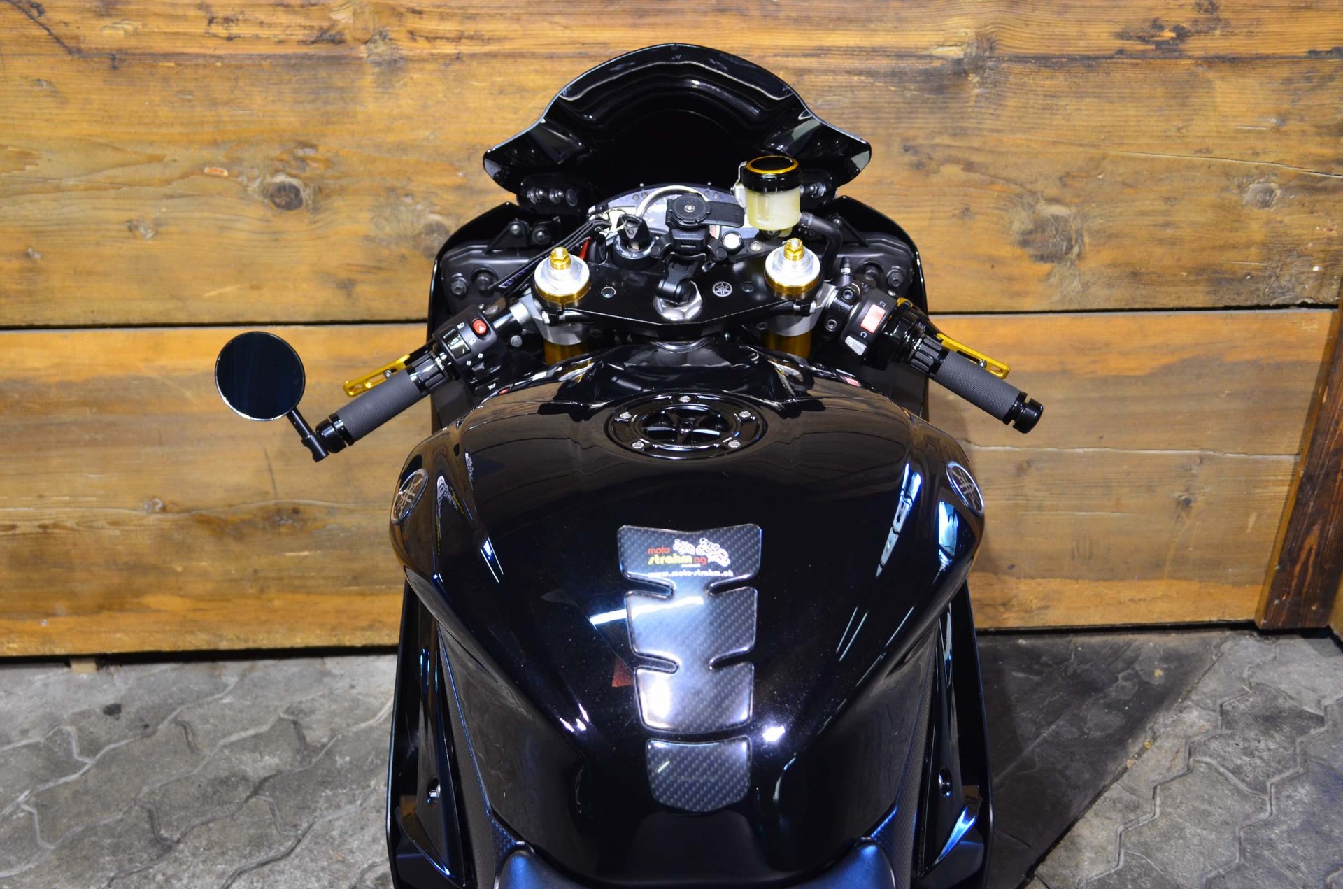 YAMAHA YZF-R6-image-2