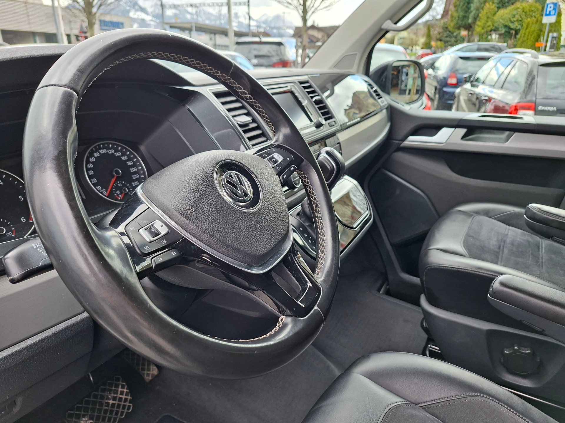 VW T6 Multivan 2.0 TDI Highline DSG-image-10