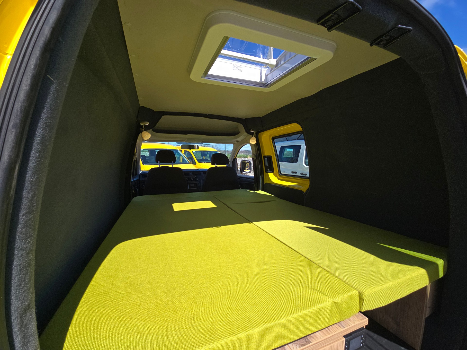 VW VW CADDY 2.0 TDI - Klima - Benzin - 102 PS - Tempomat-image-8