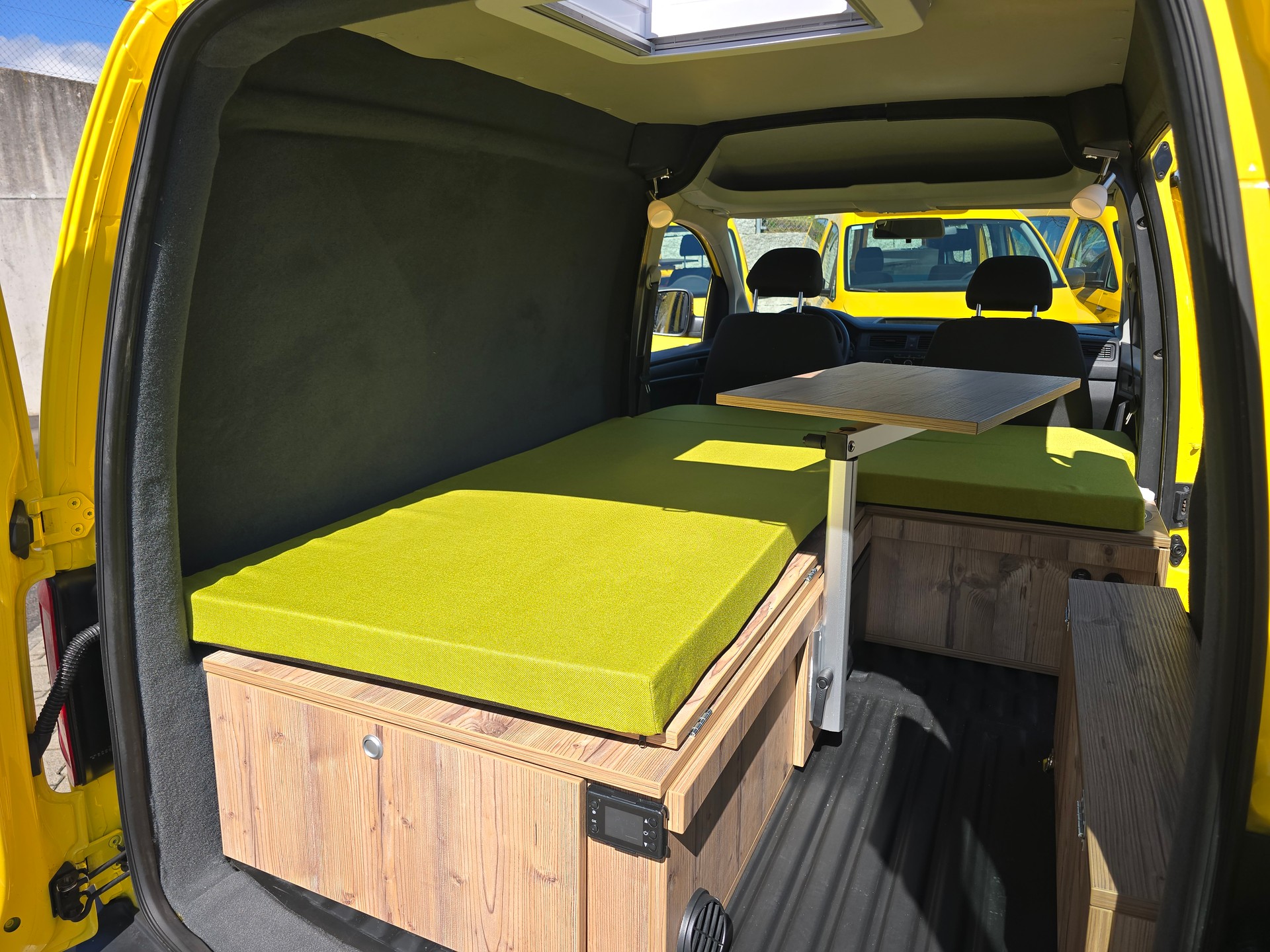 VW VW CADDY 2.0 TDI - Klima - Benzin - 102 PS - Tempomat-image-9