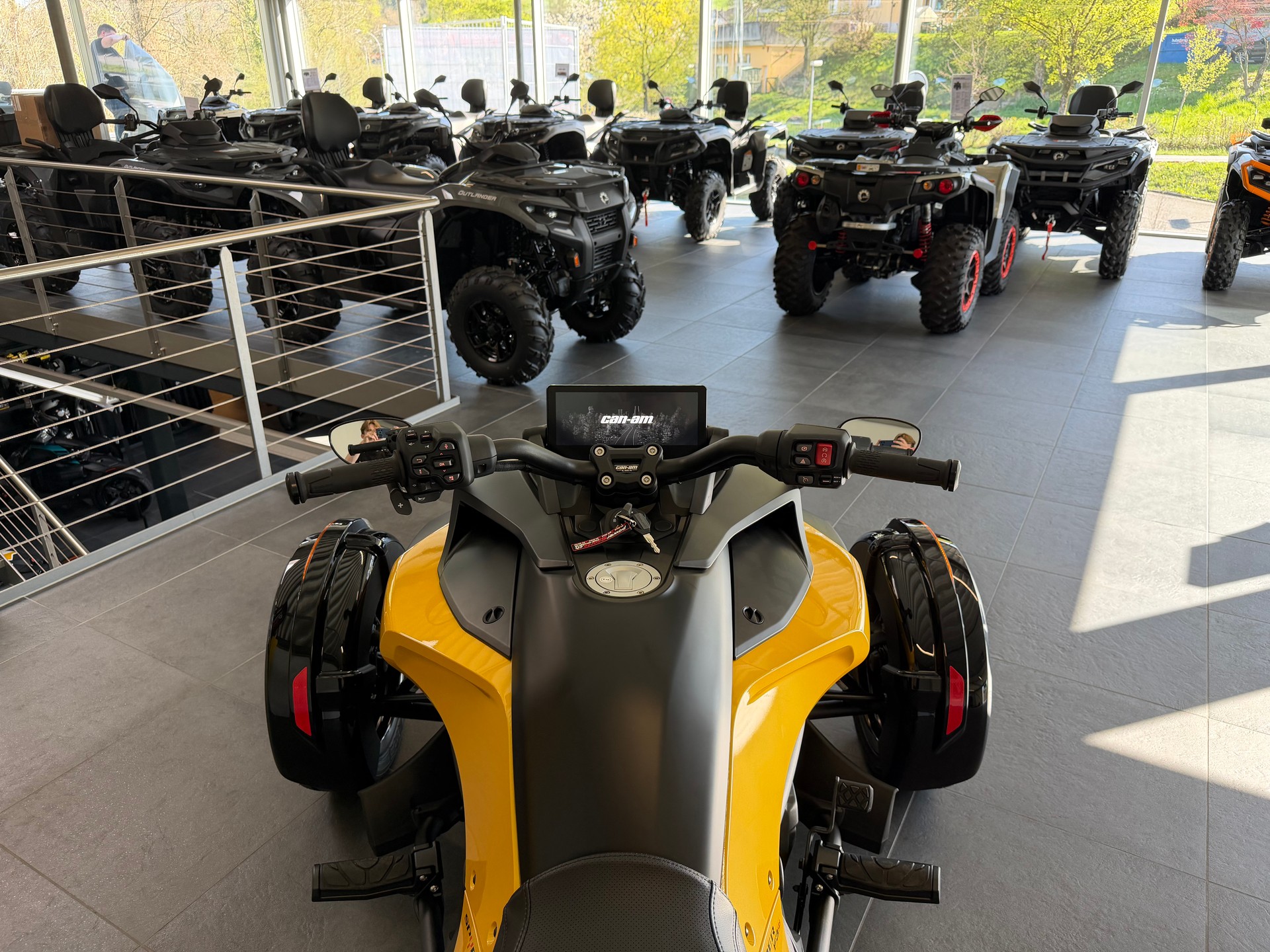 CAN-AM Spyder F3 S-image-11