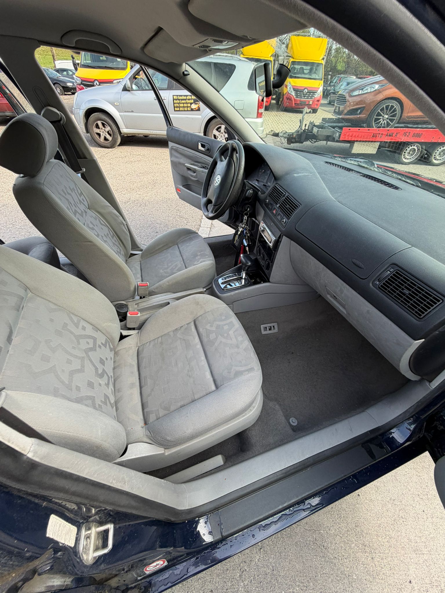 VW Golf 1.6 Comfortline-image-9