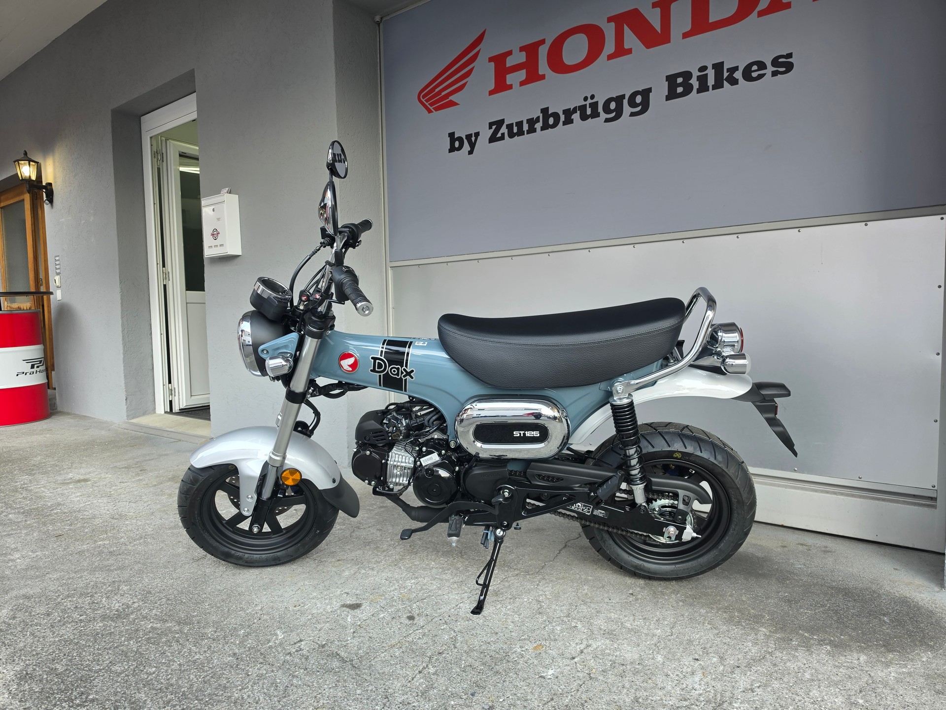 HONDA St 125 Dax-image-1