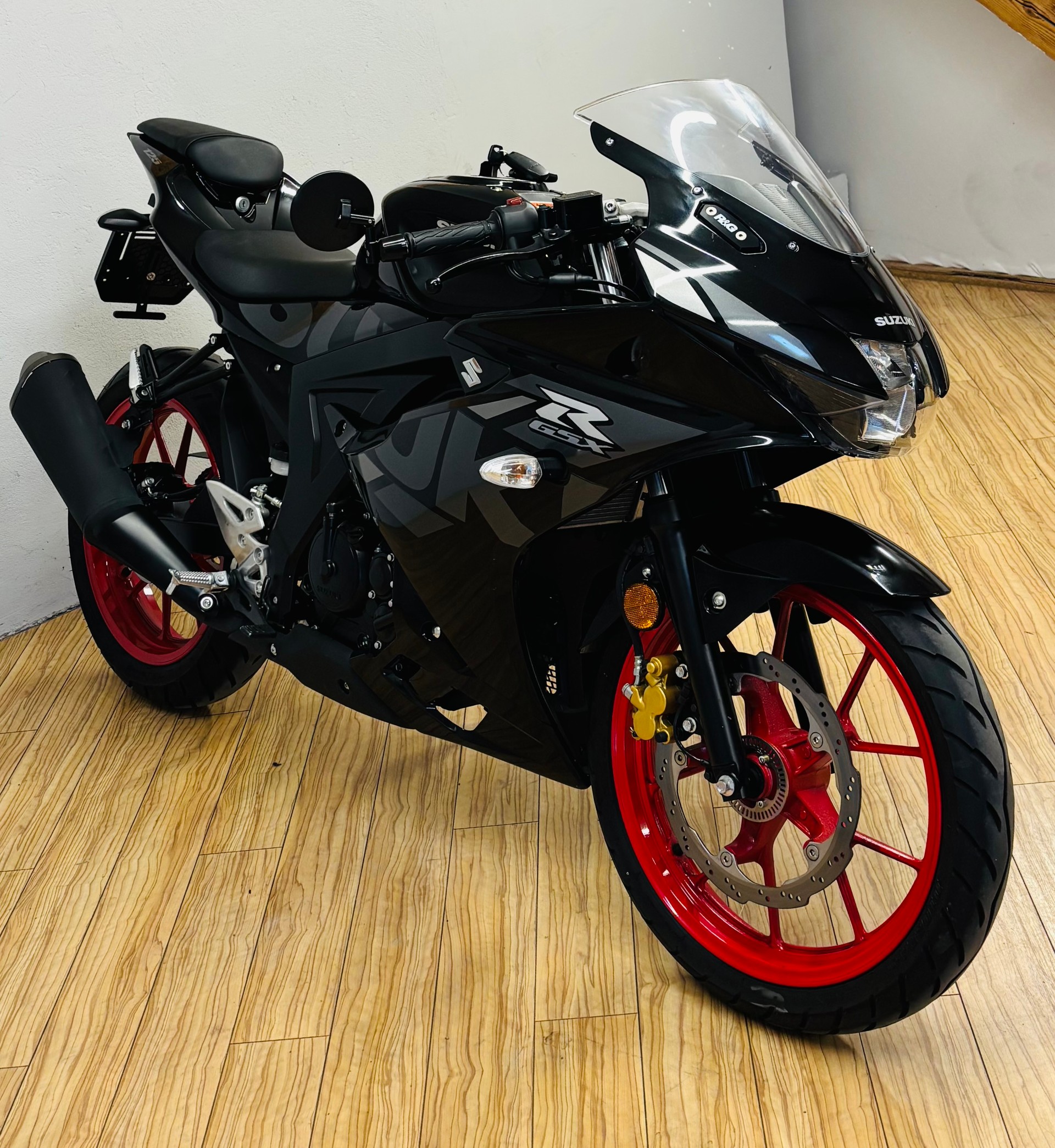 SUZUKI GSX-R 125-image-0