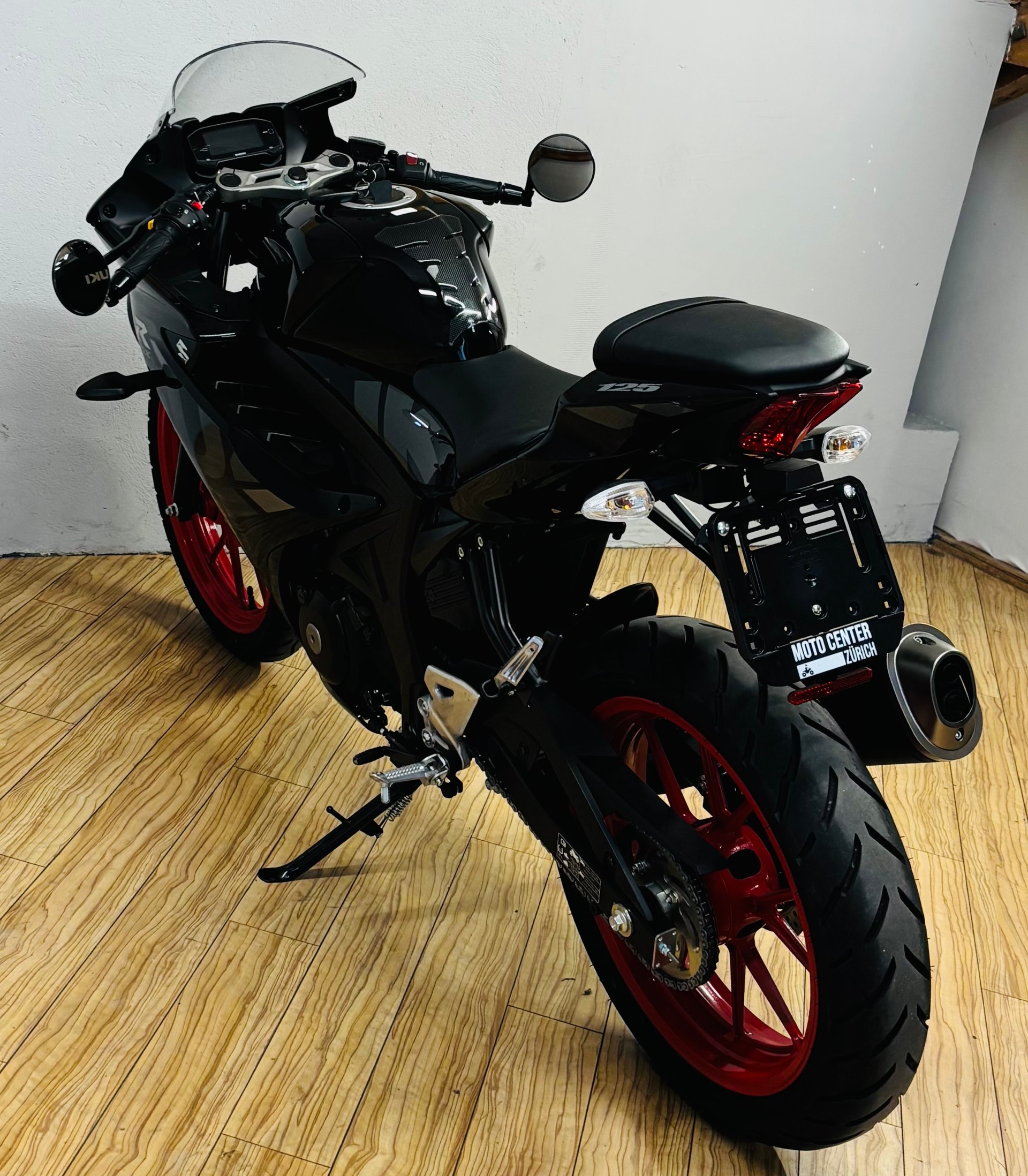 SUZUKI GSX-R 125-image-4