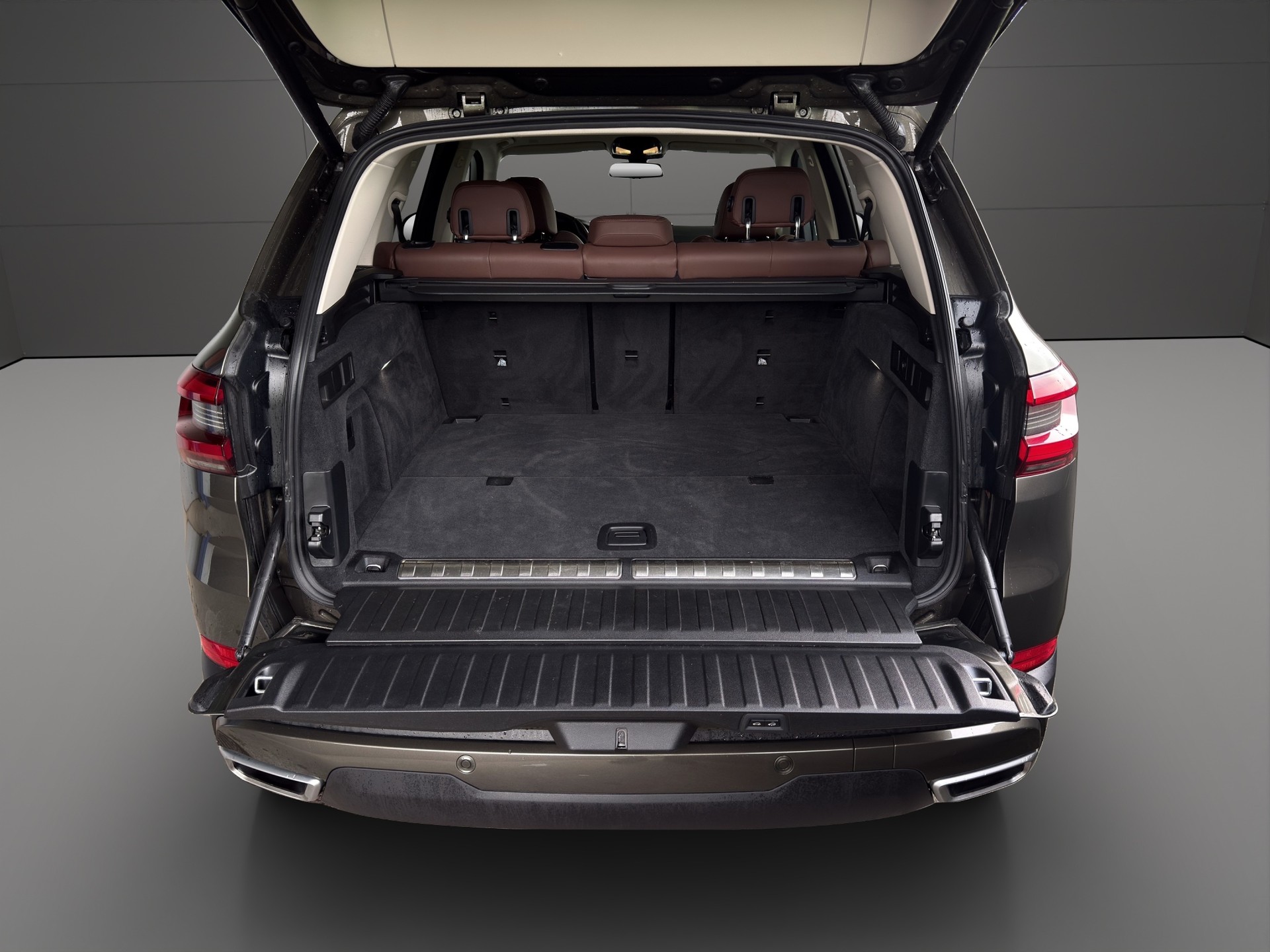 BMW X5 xDrive45e Steptronic-showroom-element-3