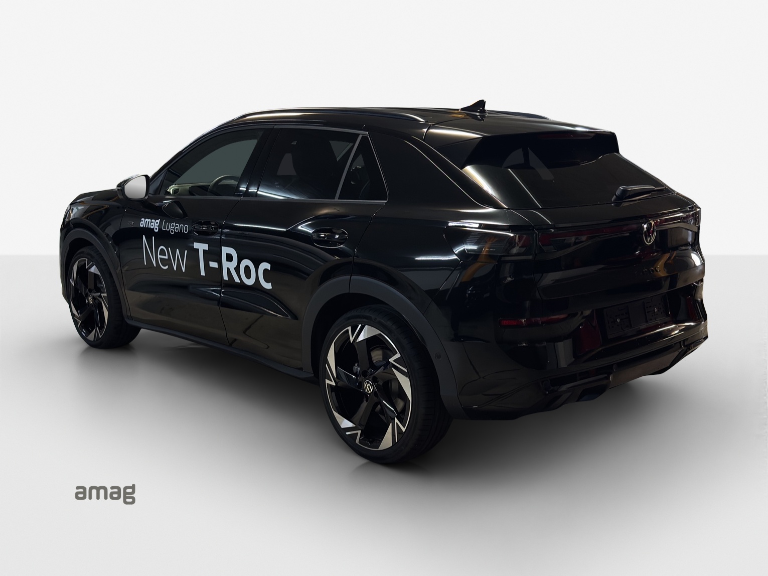 VW T-Roc 1.5 eTSI mHEV R-Line DSG-showroom-element-2