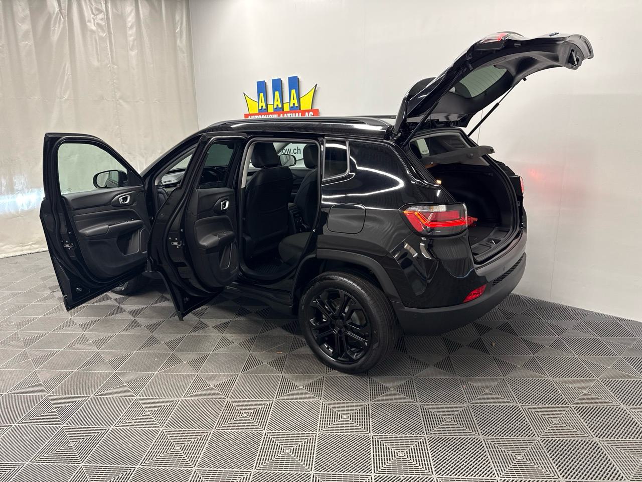 JEEP Compass 1.3 T PHEV North Star Sky AWD 240PS-image-10