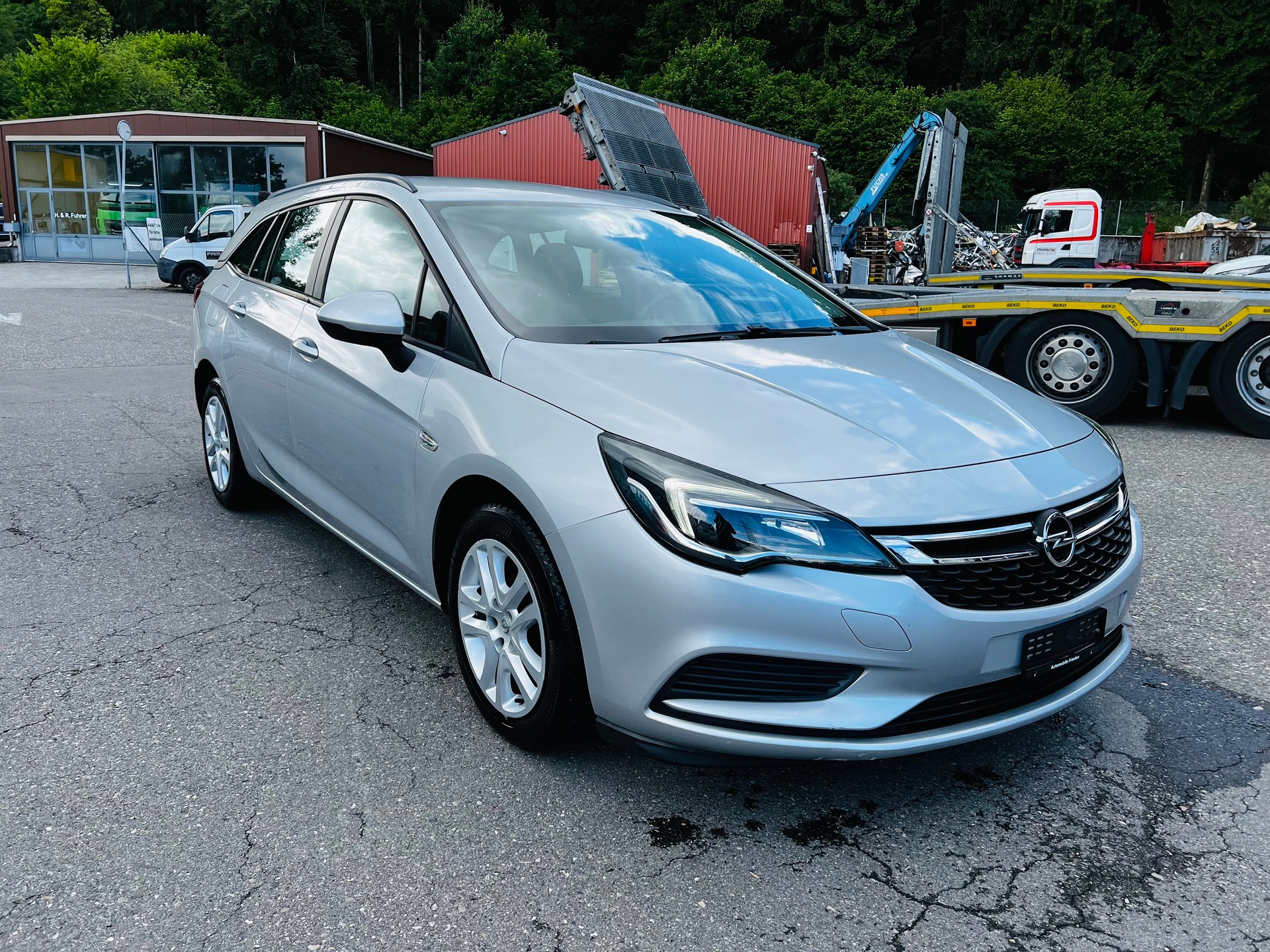 OPEL Astra Sports Tourer 1.0i Turbo Excellence-image-2