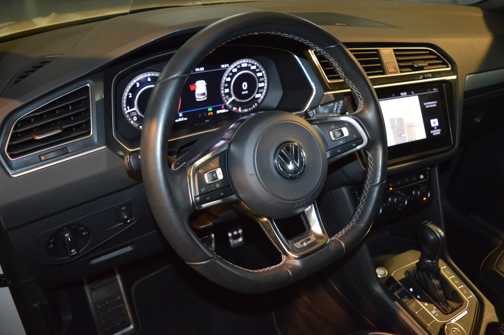 VW Tiguan 2.0TSI Highline 4Motion DSG-image-11
