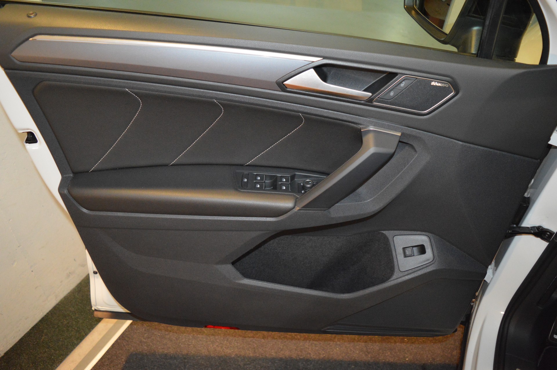 VW Tiguan 2.0TSI Highline 4Motion DSG-image-19