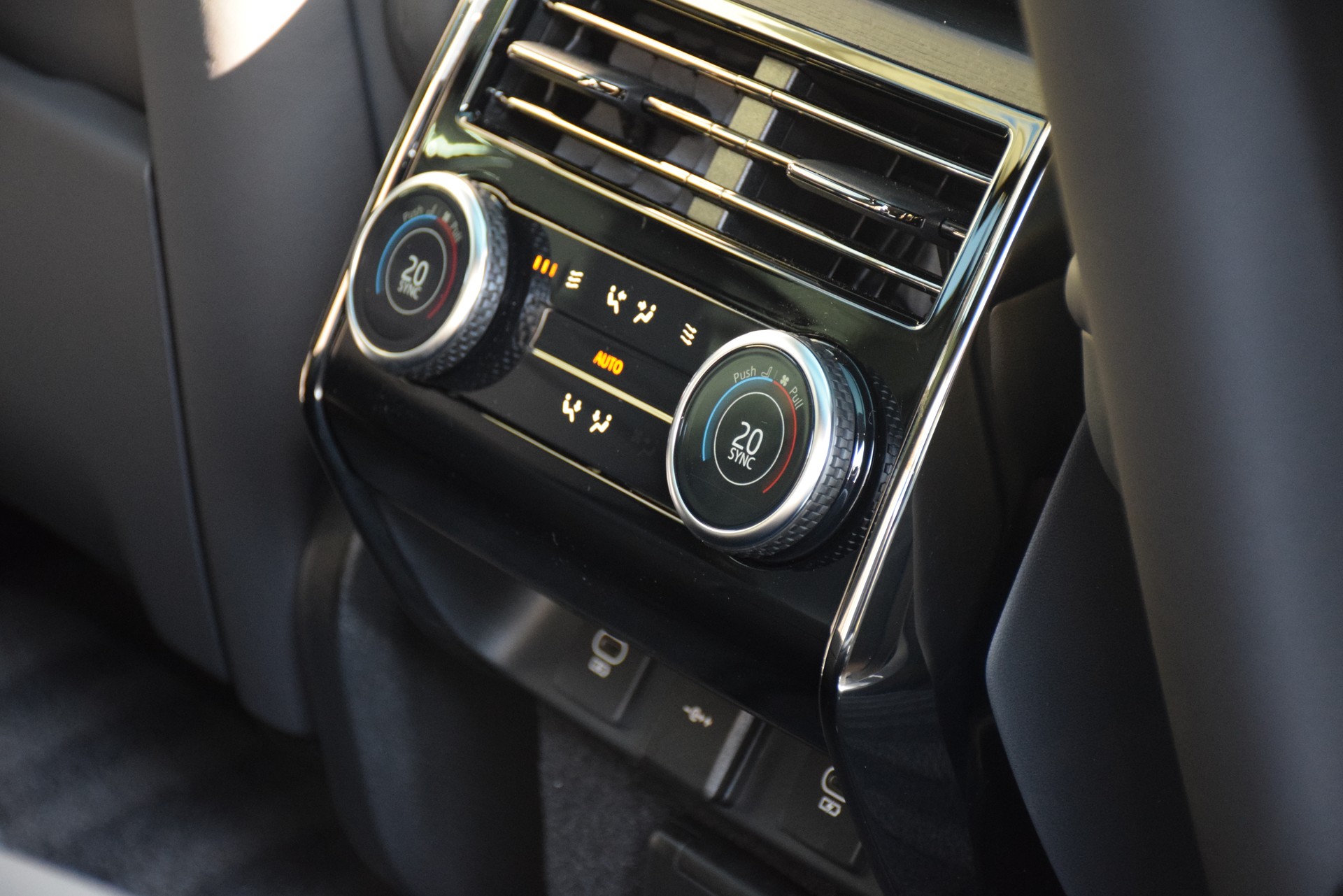 LAND ROVER Range Rover Sport P530 4.4 V8 Autobiography Automatic-image-15