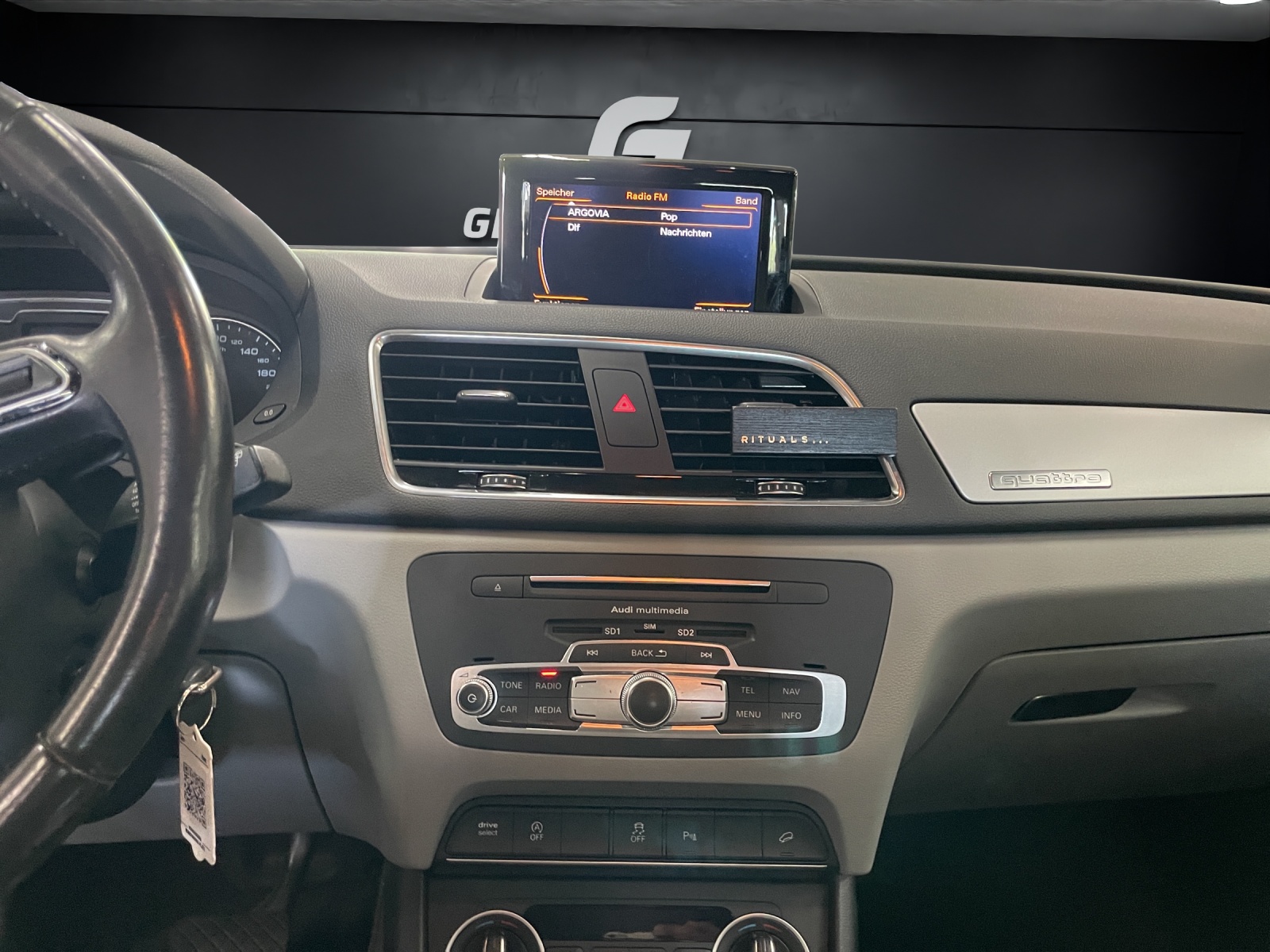 AUDI Q3-image-6