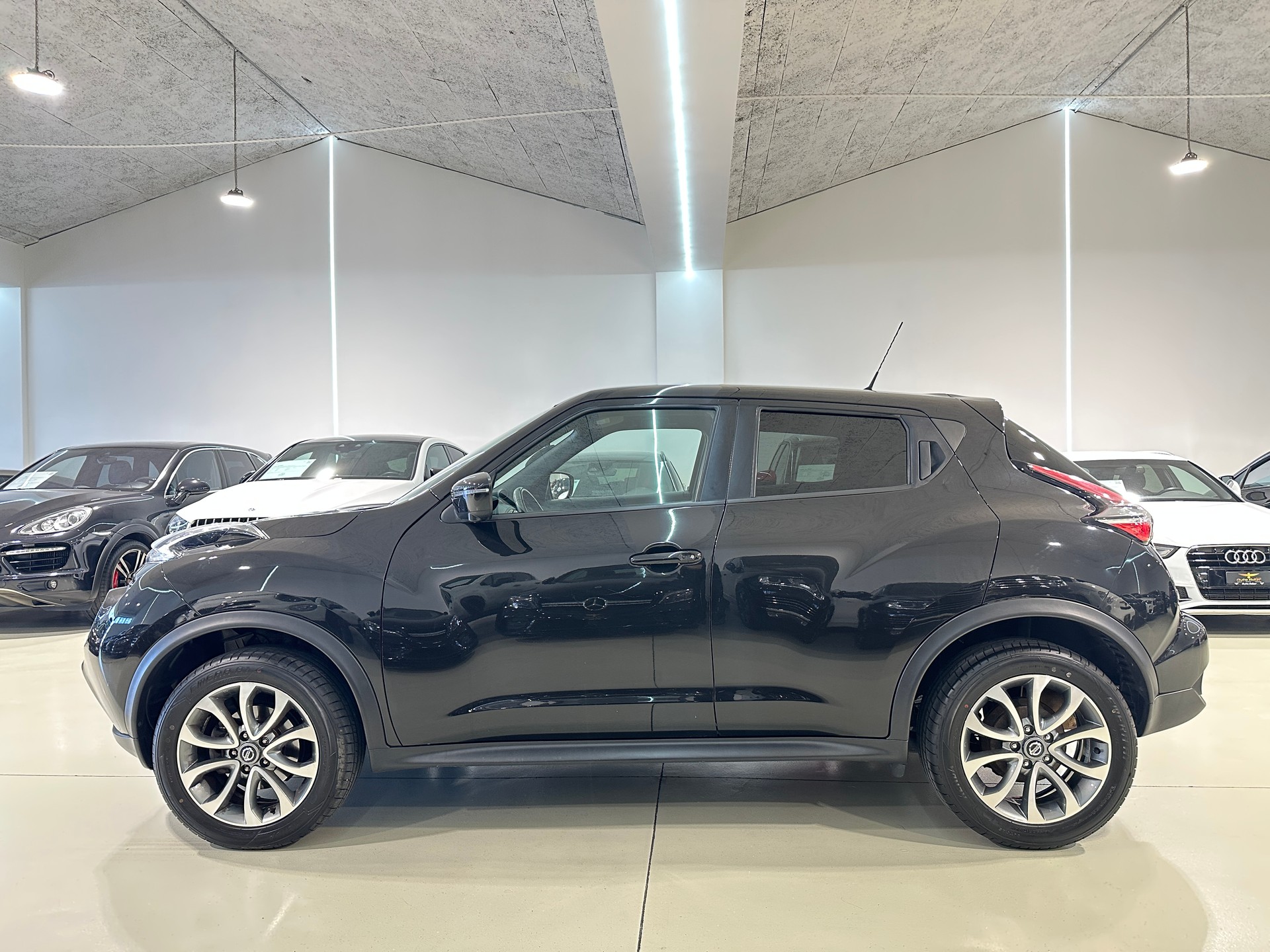 NISSAN Juke 1.6 tekna Xtronic CVT-image-4