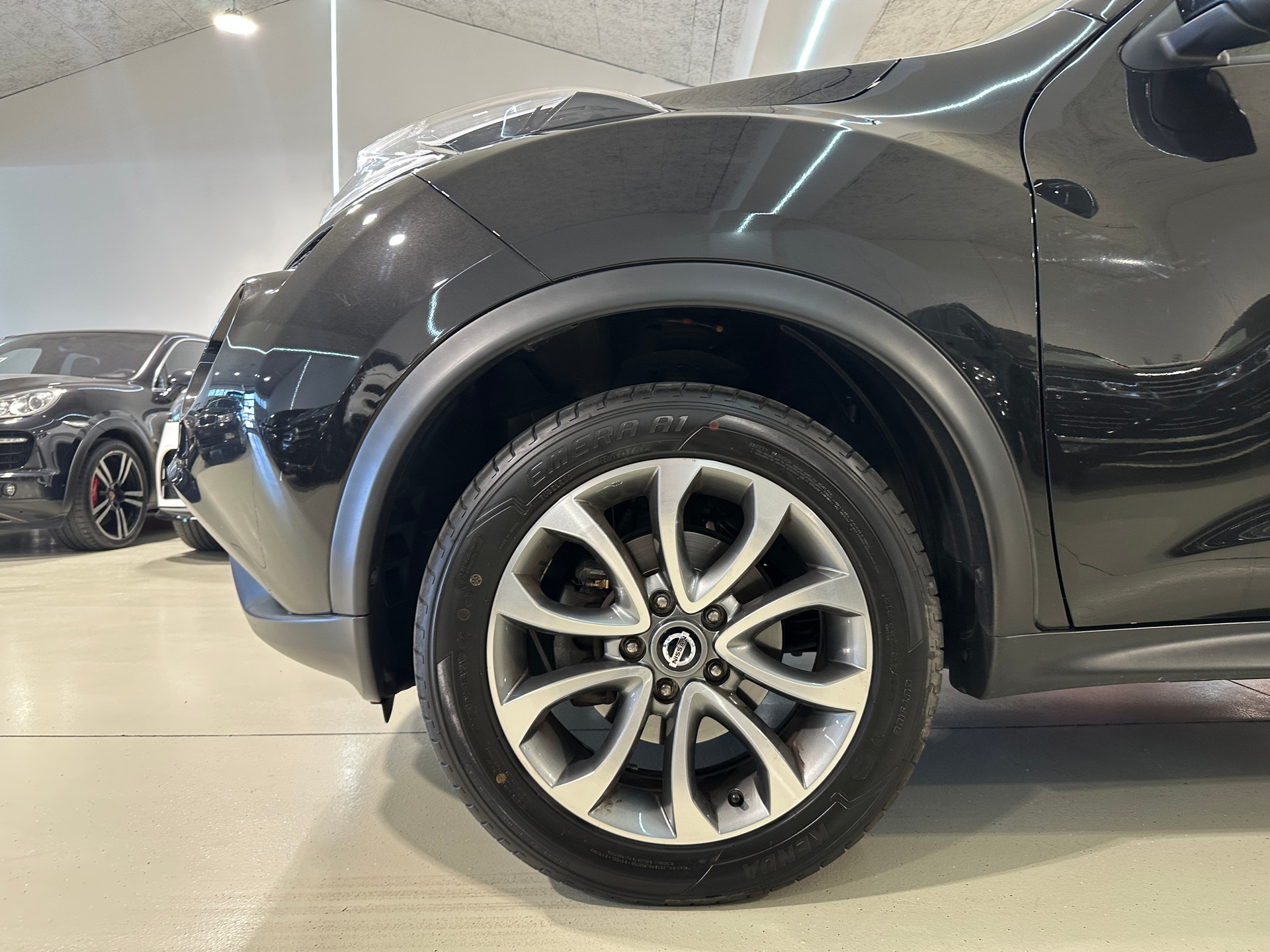 NISSAN Juke 1.6 tekna Xtronic CVT-image-3