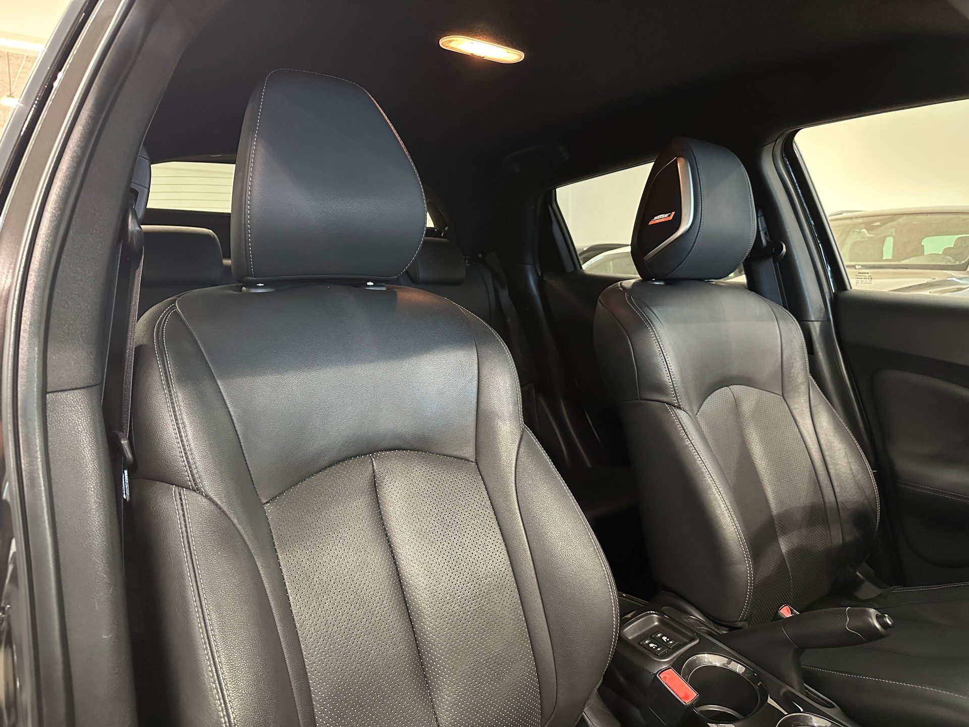 NISSAN Juke 1.6 tekna Xtronic CVT-image-12