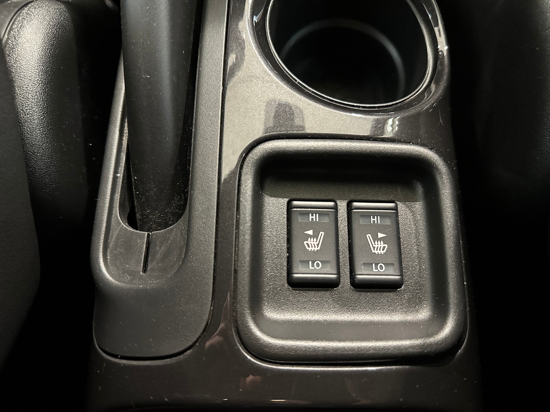 NISSAN Juke 1.6 tekna Xtronic CVT-image-17
