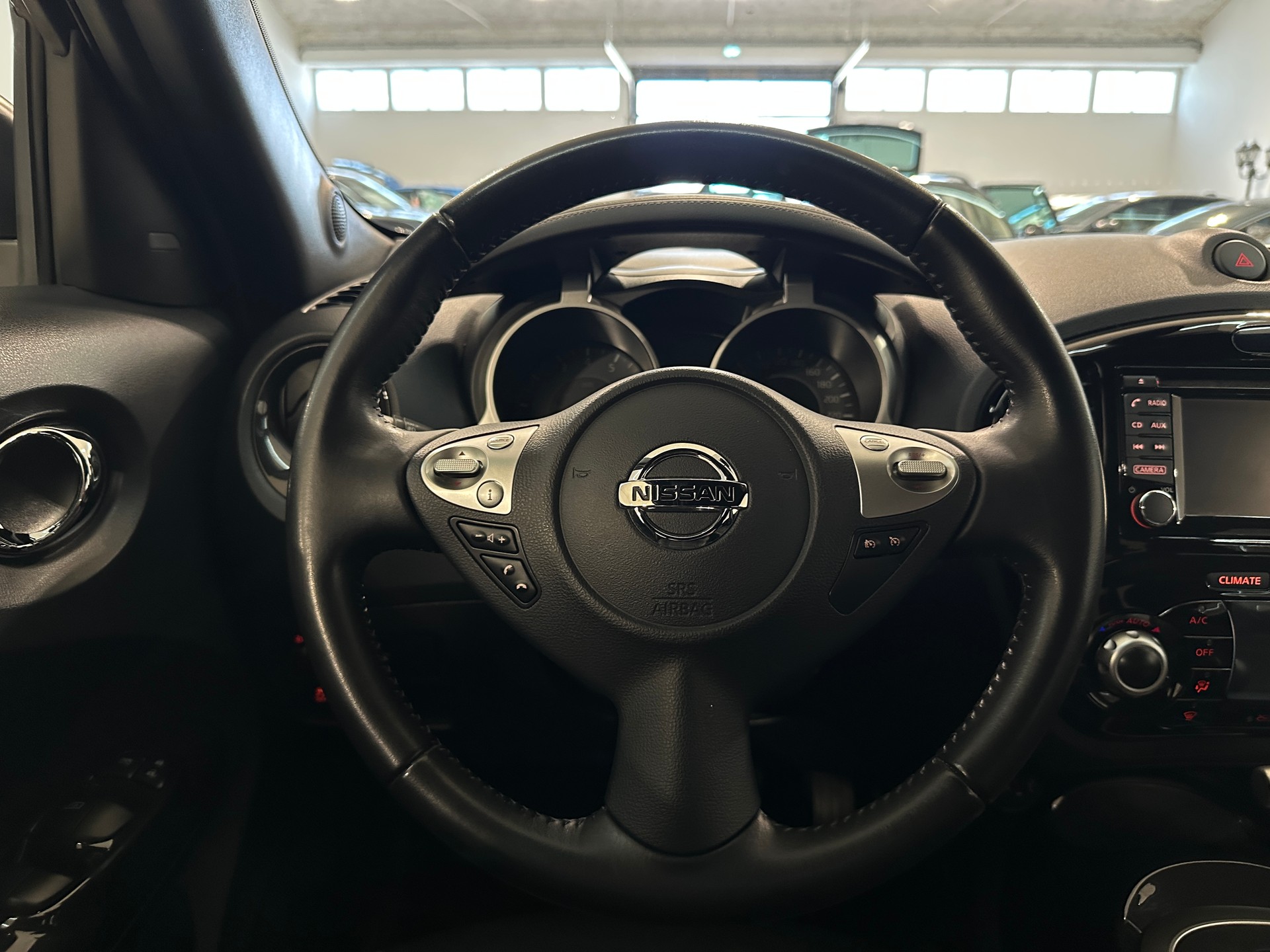 NISSAN Juke 1.6 tekna Xtronic CVT-image-20
