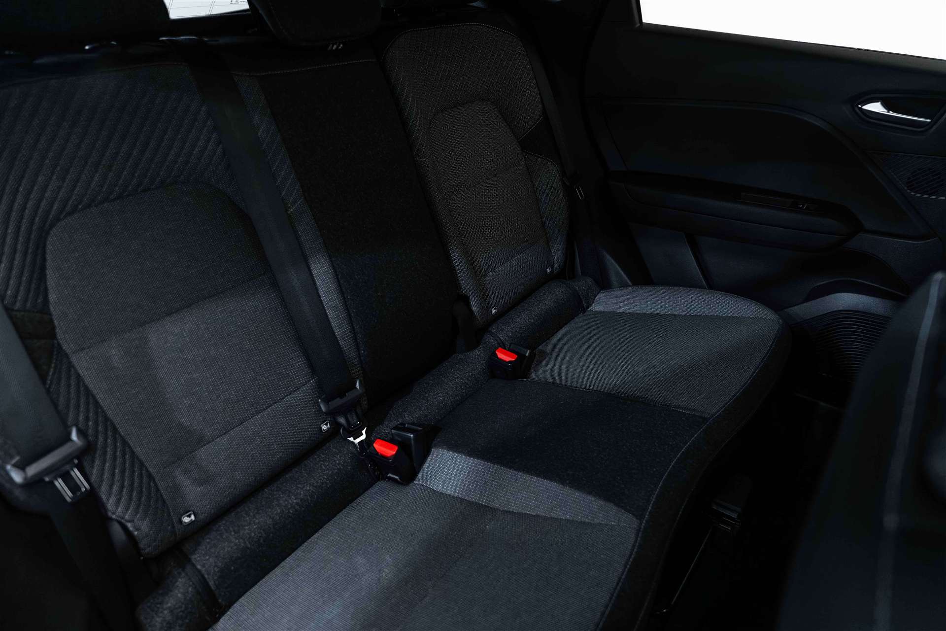 RENAULT Captur 1.8 E-Tech 160 Techno DHT-Automat-image-13