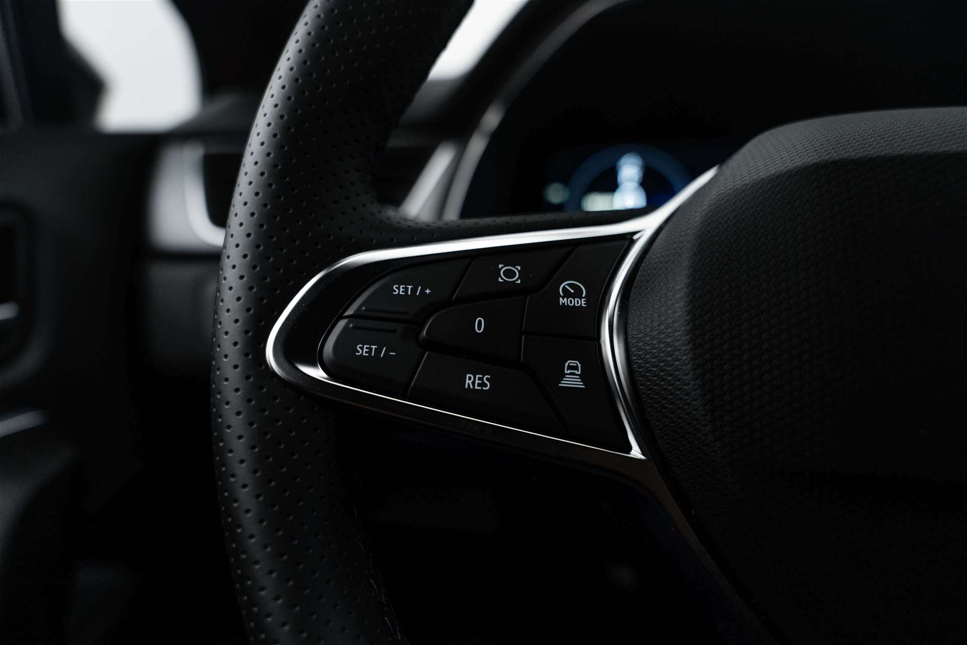 RENAULT Captur 1.8 E-Tech 160 Techno DHT-Automat-image-14
