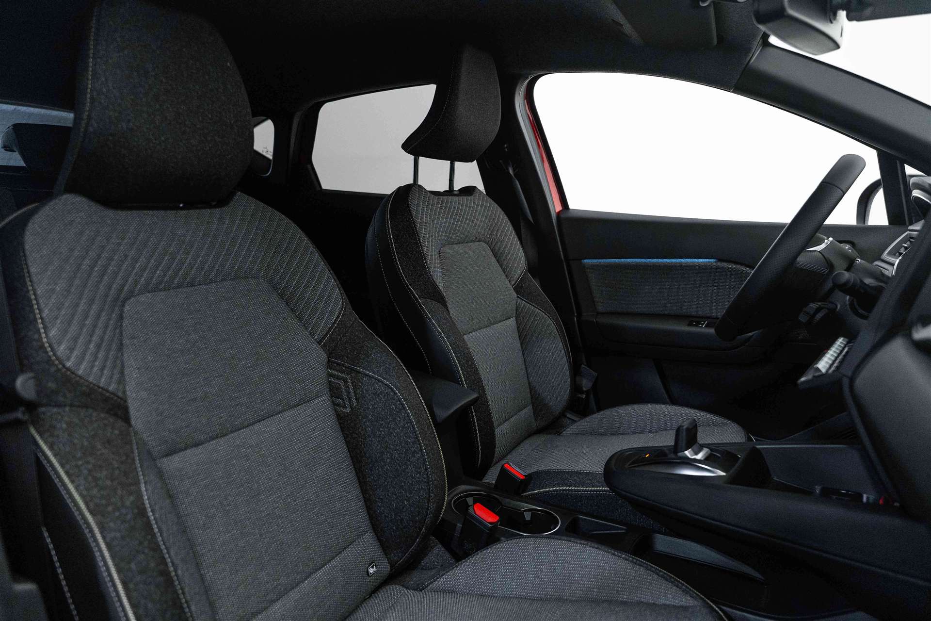 RENAULT Captur 1.8 E-Tech 160 Techno DHT-Automat-image-11